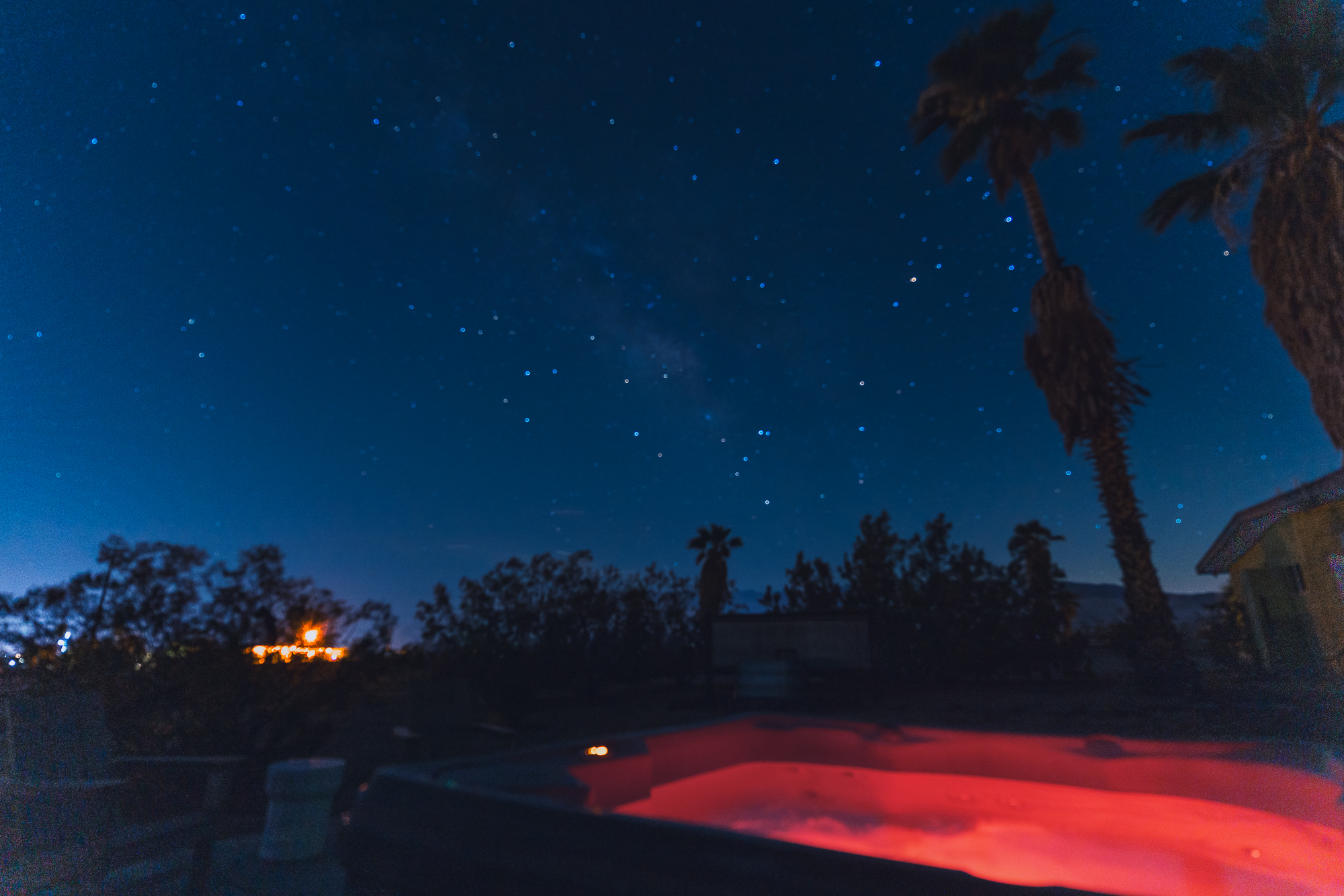 Hot Tub ~ Stargazing ~ Record Player ~ Desk/Chair