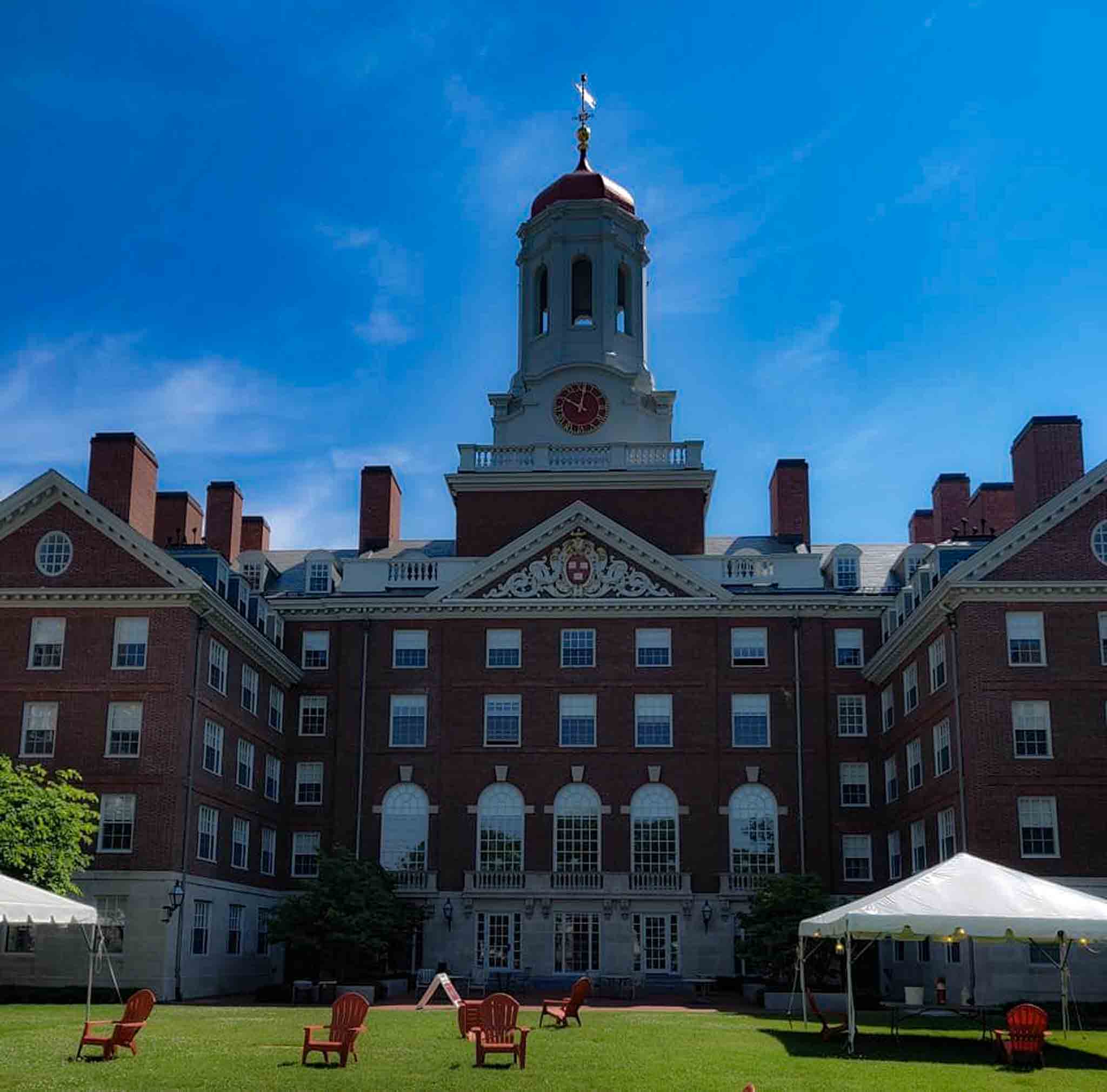 Walk to Harvard/MIT/BU | Calm & Comfy Near NEU MGH in Cambridgeport, Cambridge
