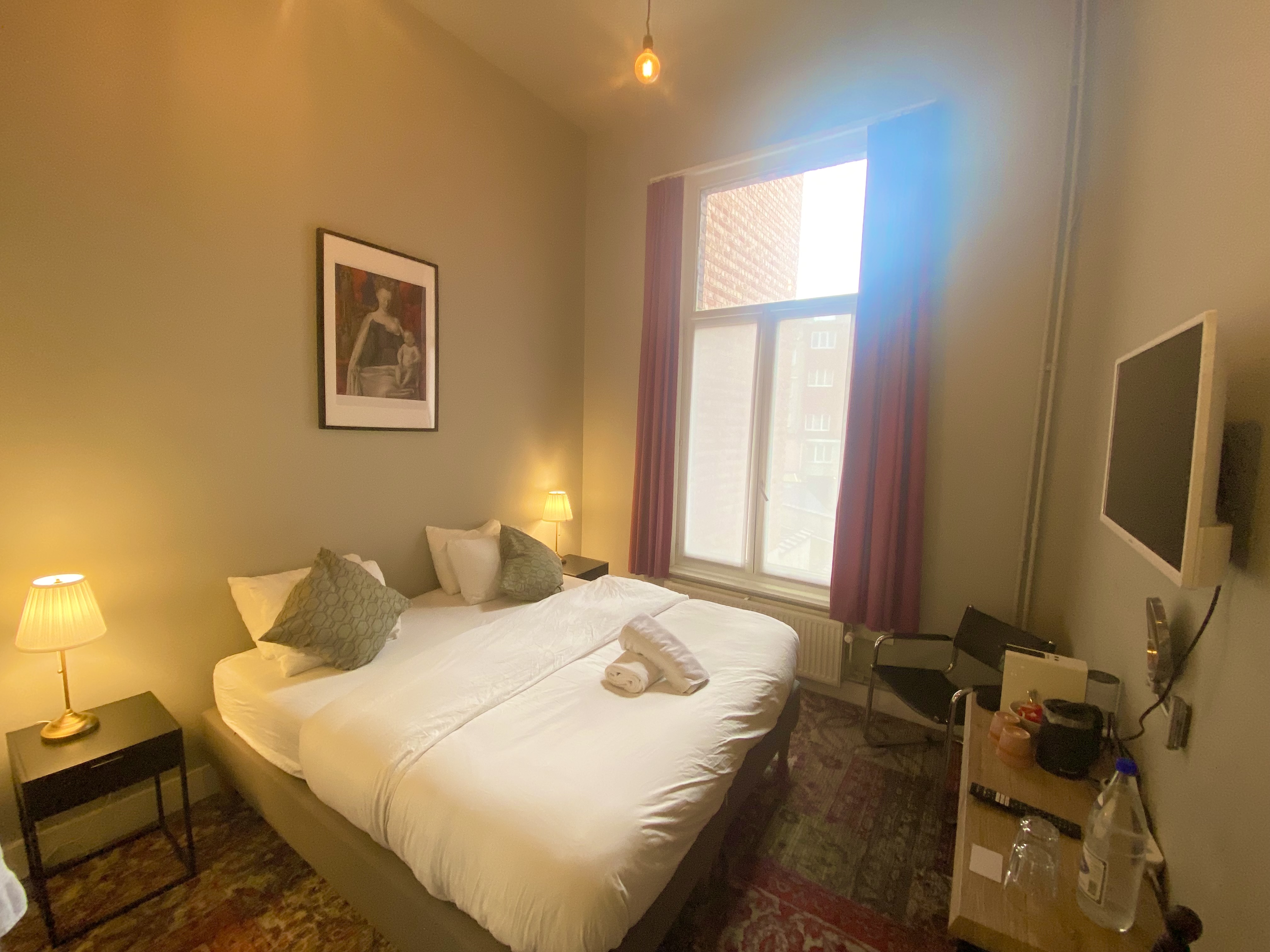 Simone's Kitchen B&B - Double Room in Stadspark, Antwerp
