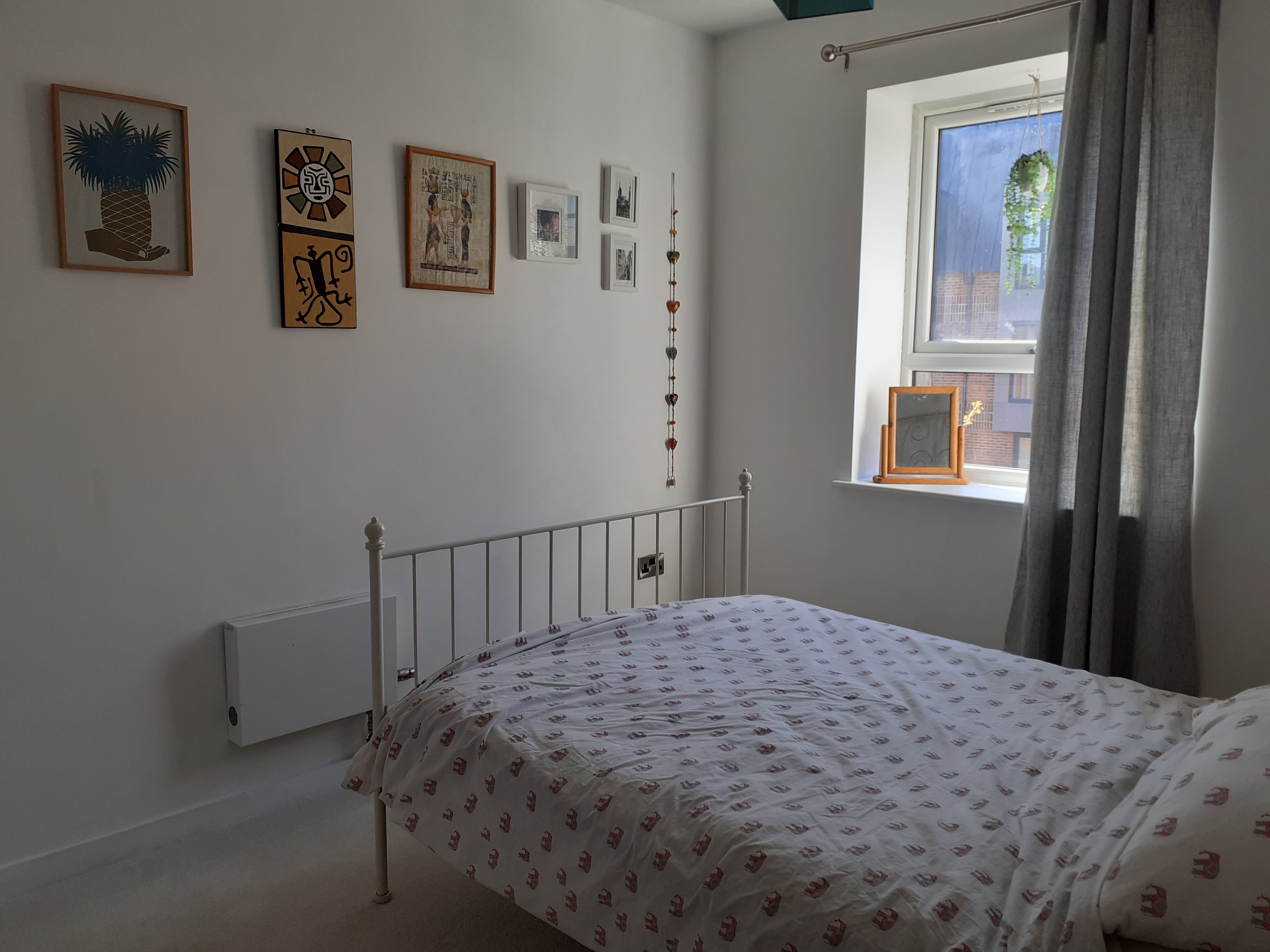 Double room in laid back shared house in Moss Side, Greater Manchester