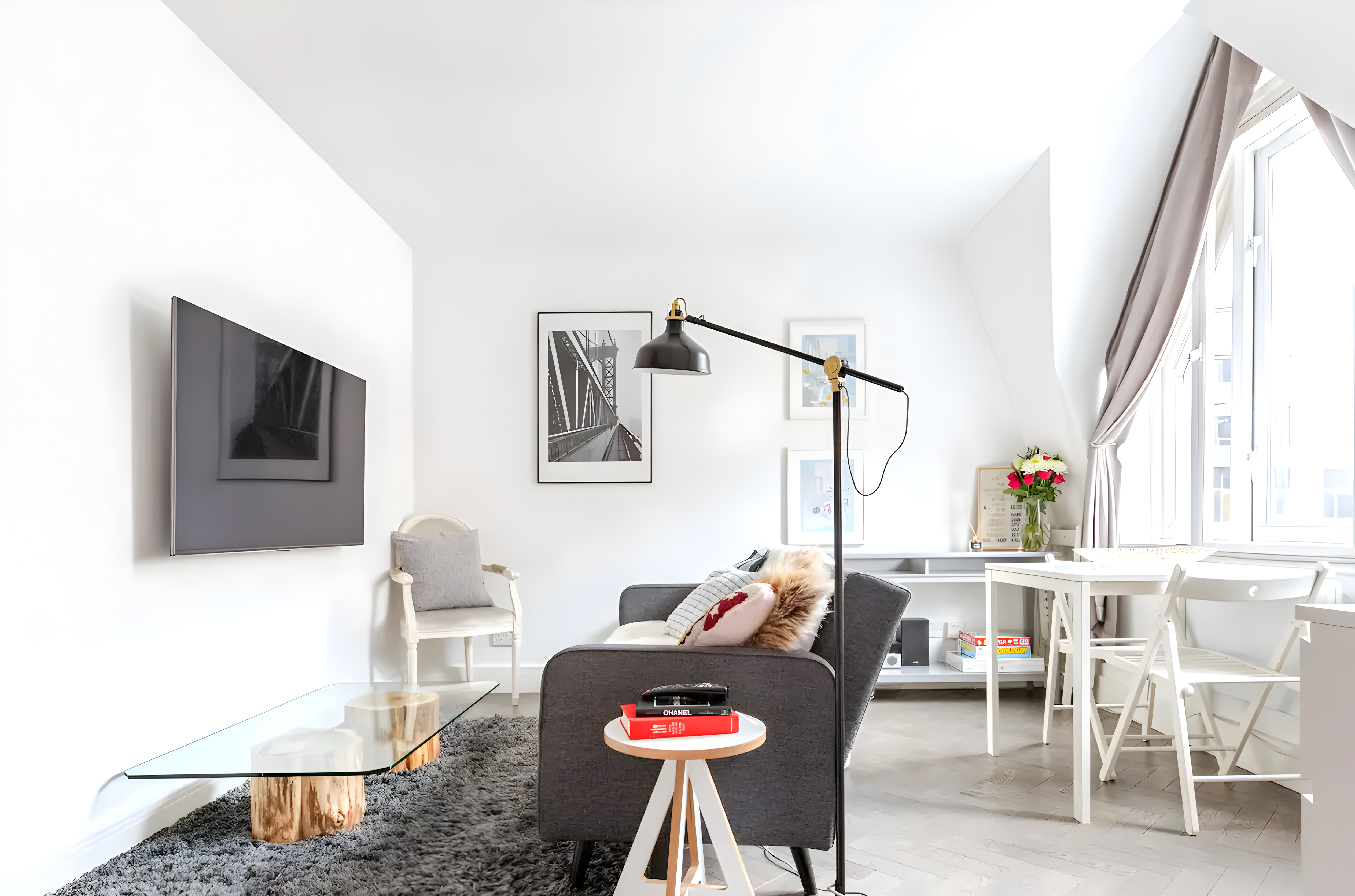 Central Farringdon Retreat | AC | Right by Tube