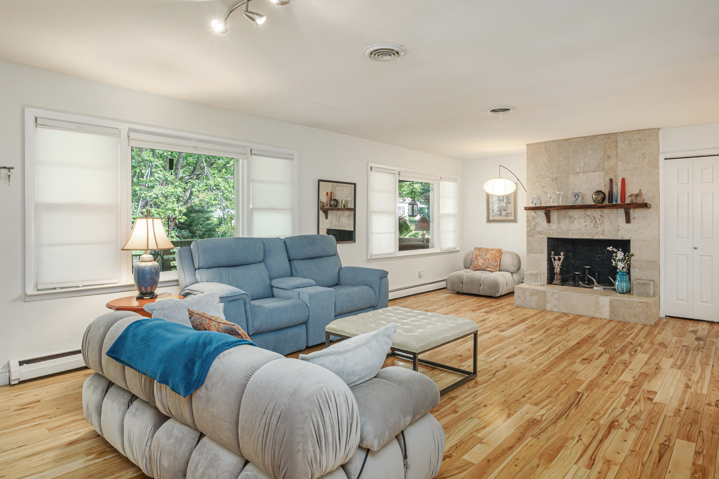 The Hideaway, W. Asheville. 2 BR Perfect Location in 28806, Asheville