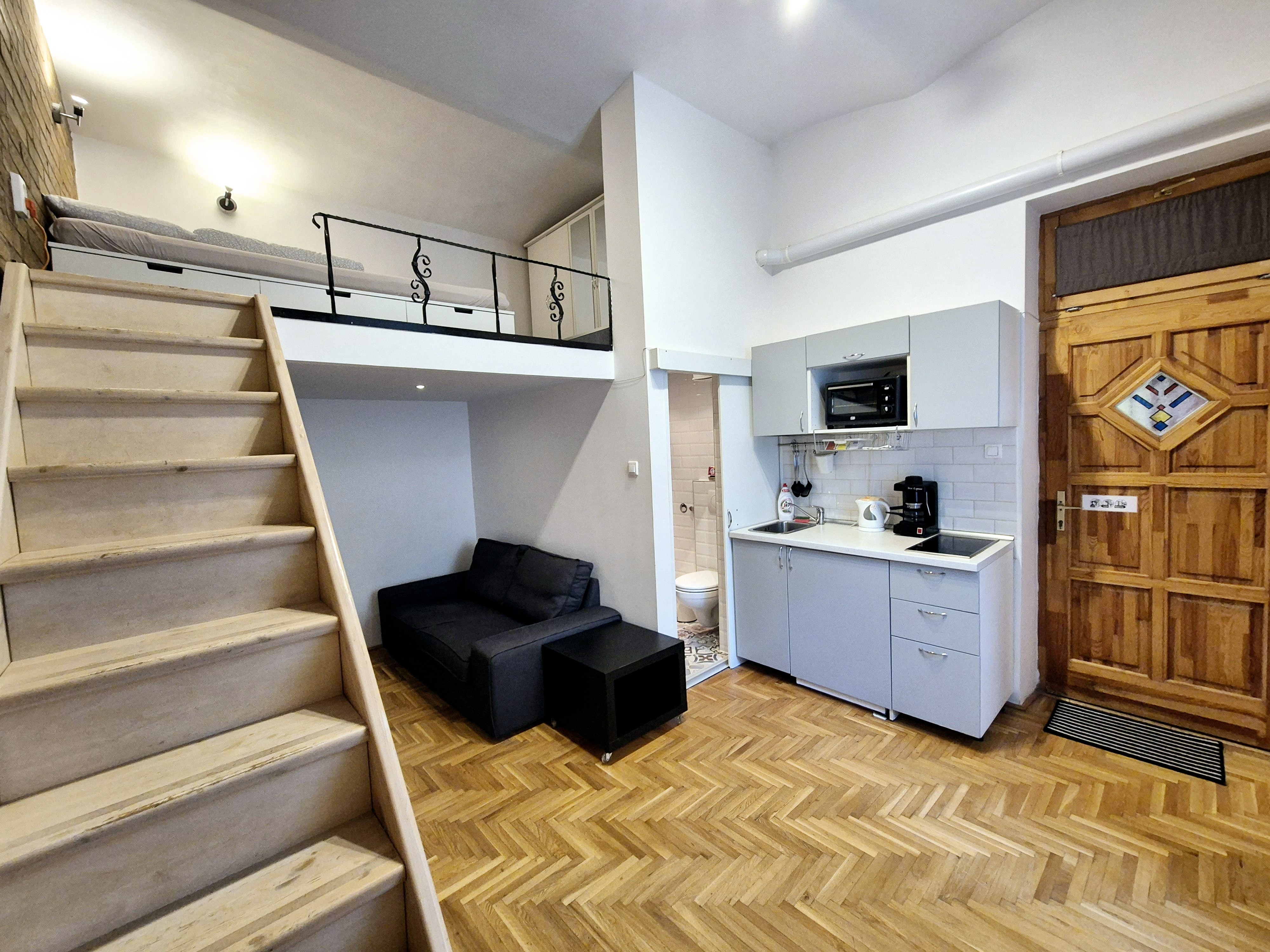 Mid-term Studio near City Park&Center