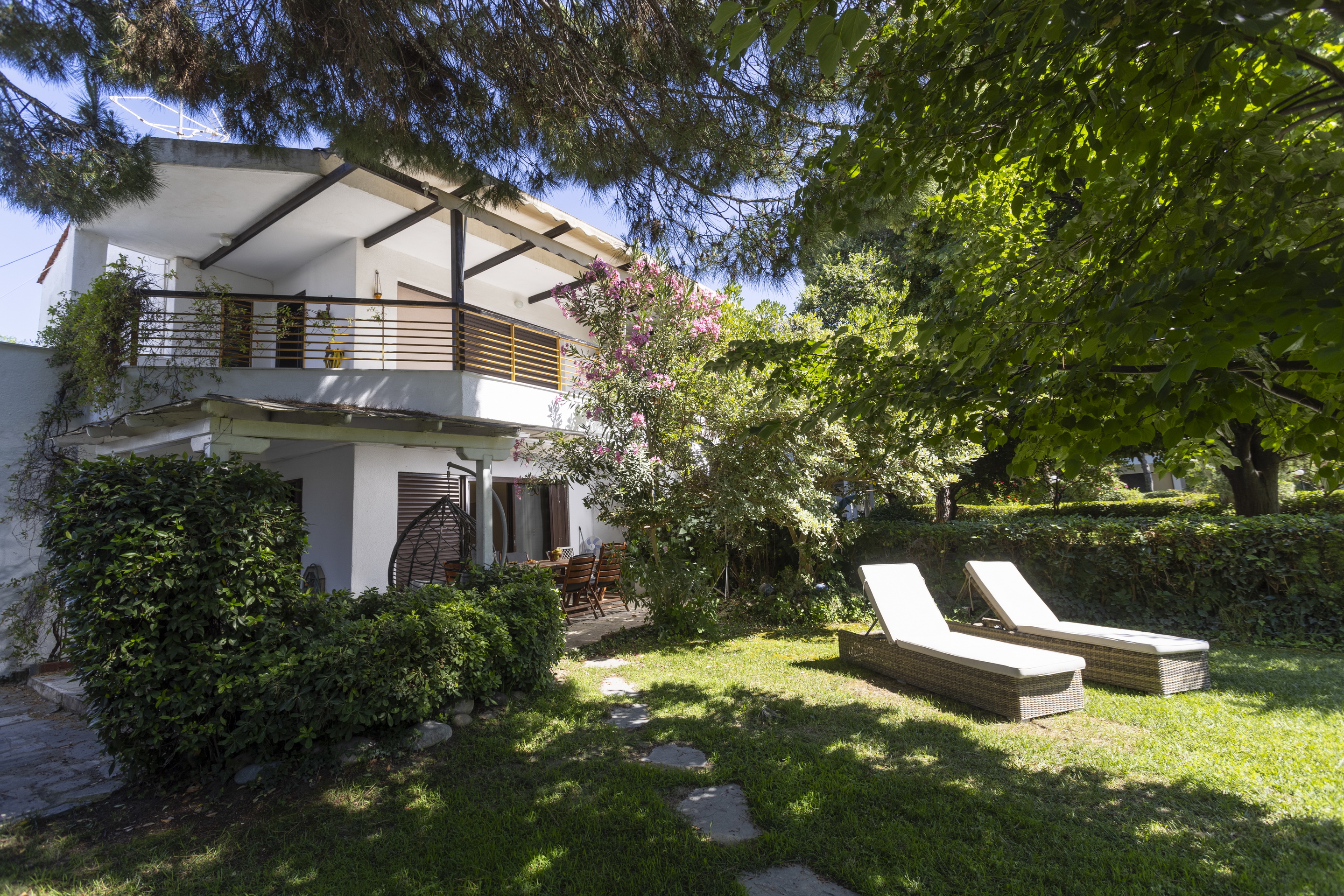 Sunny Villa Juliya 3min from the beach