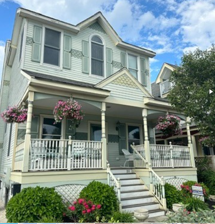Beach Haven Home w/swimming pool, walk to beach.