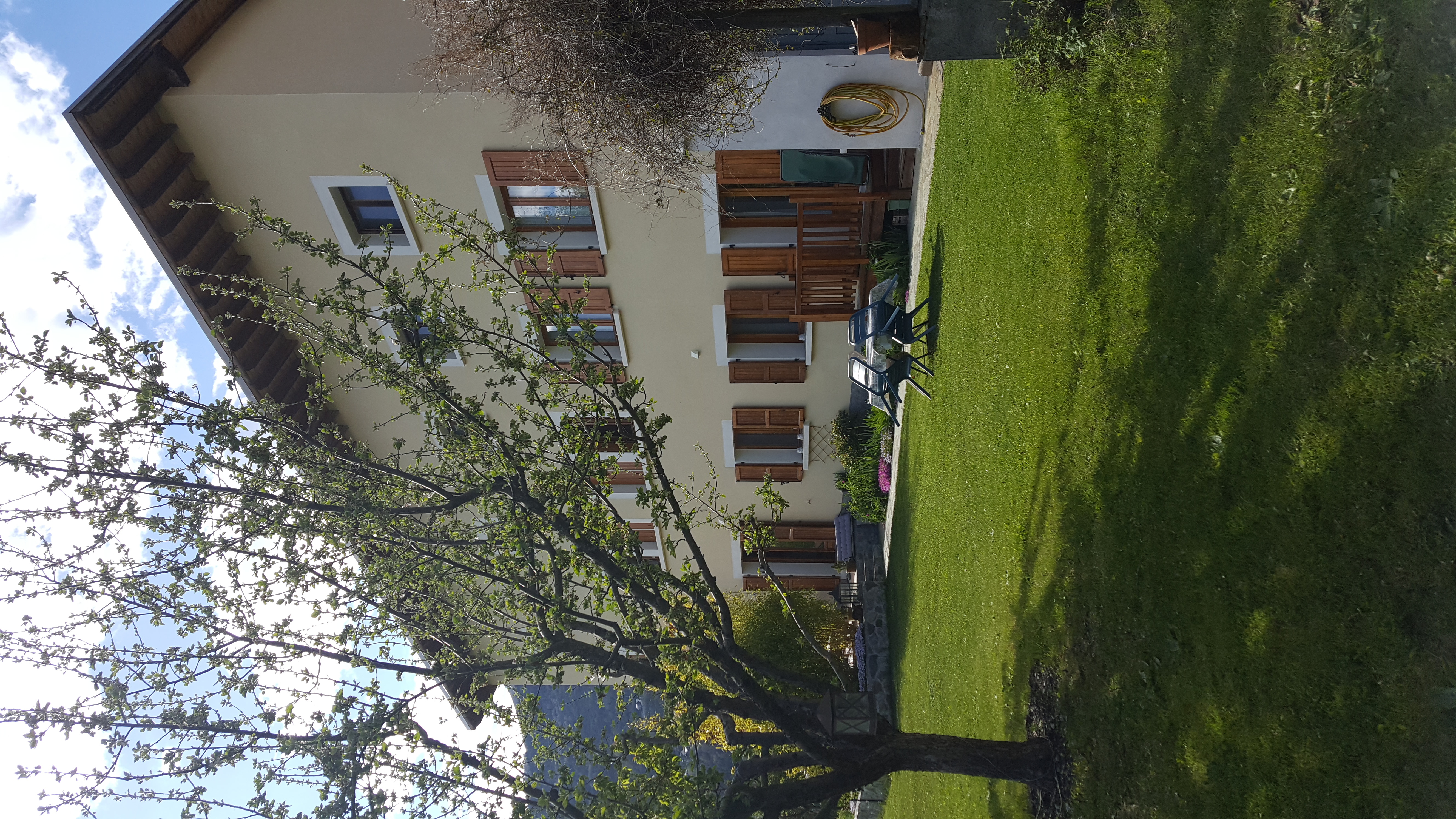 Unlimited home to the garden