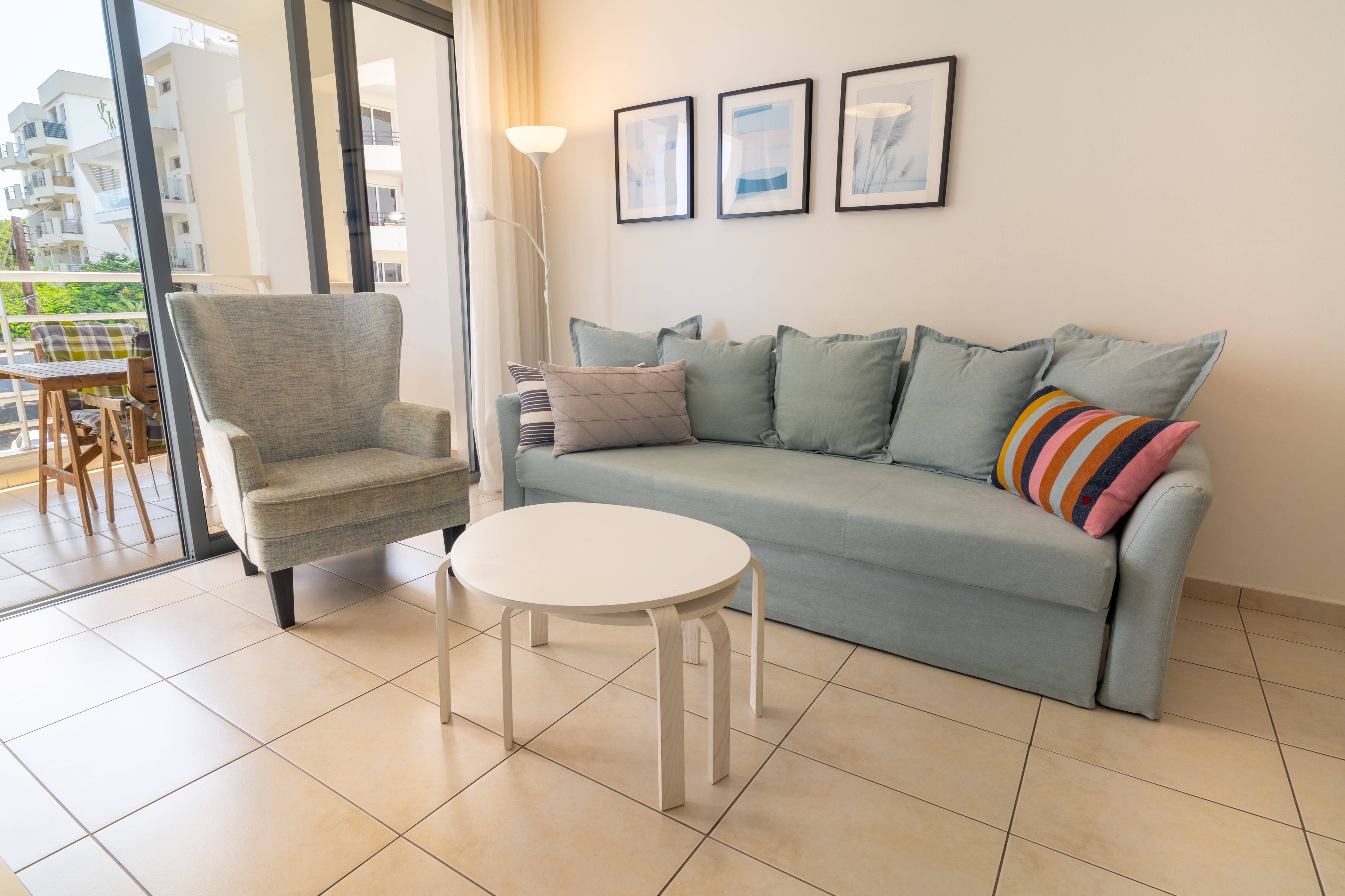 Blue Dawn One Bedroom Center Flat*