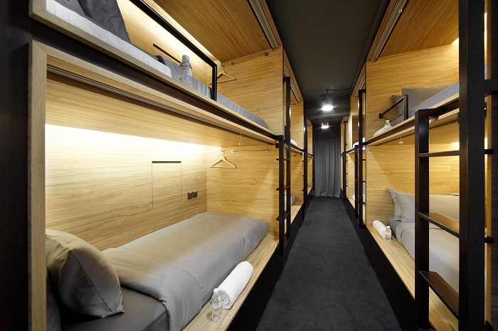 Single Pod (Side Entry) Mixed Shared Room