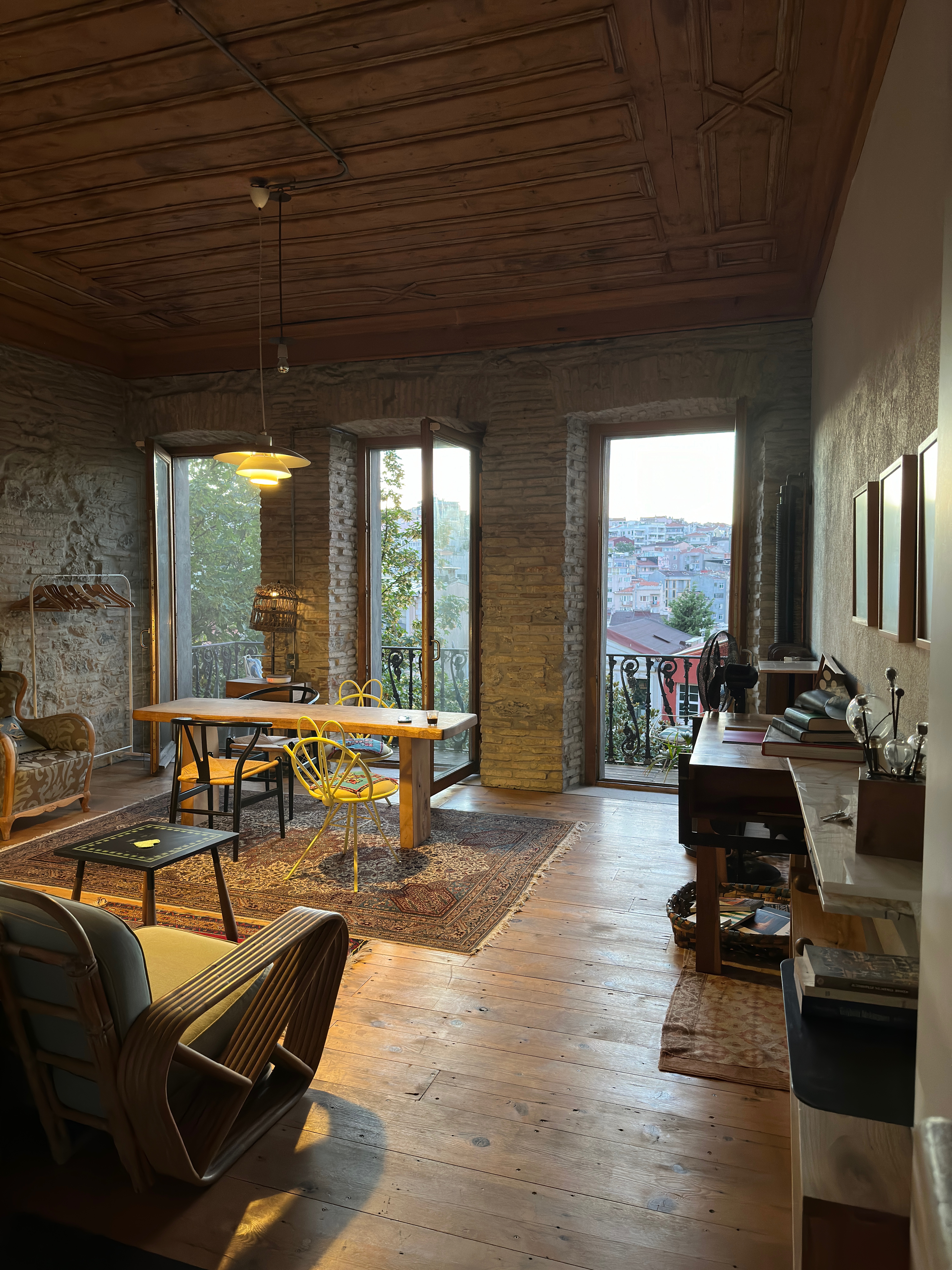 2nd floor with balcony ( by 4floorsistanbul )