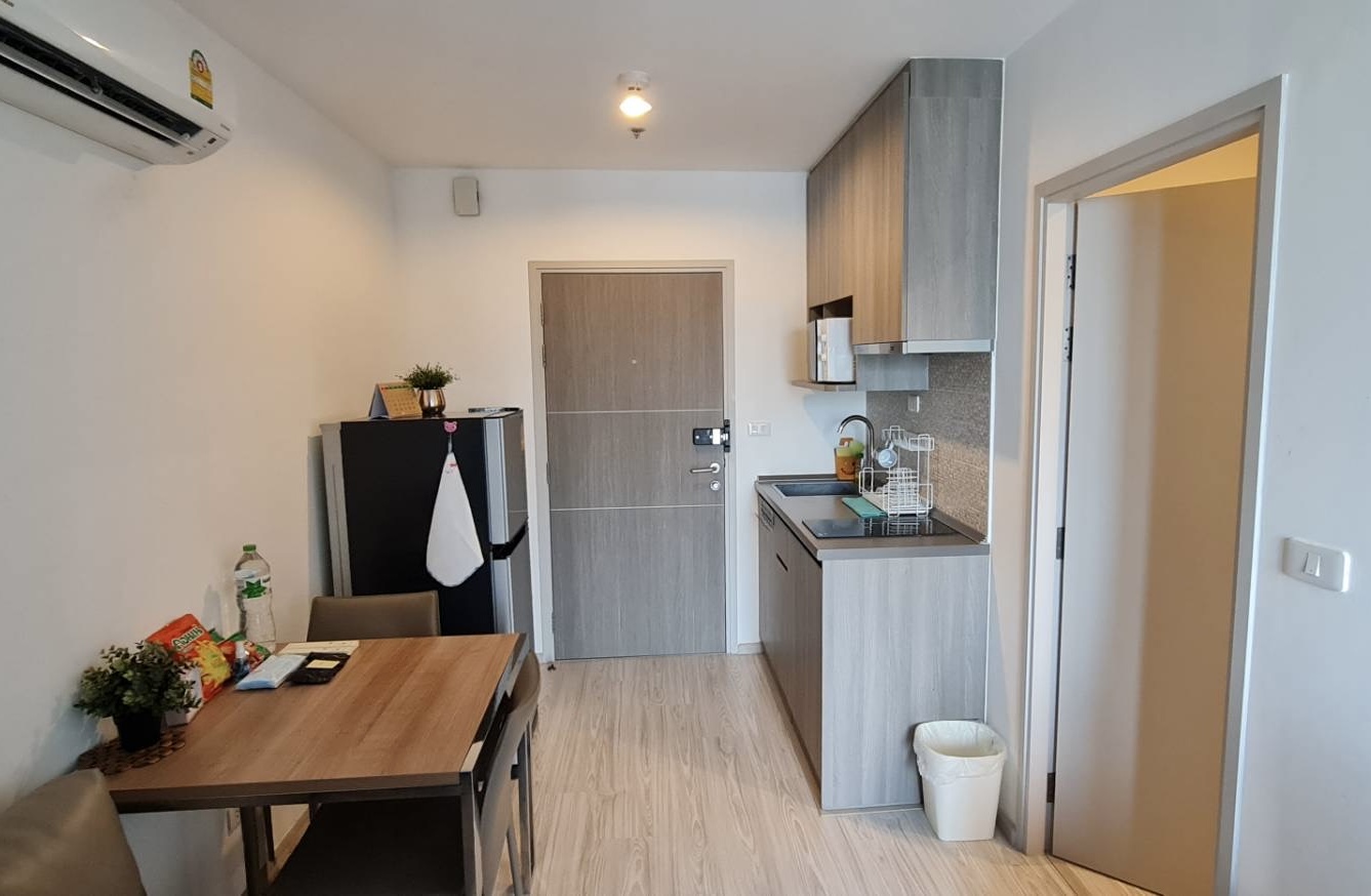 (A1)COZY ROOM *5 mins walk from MRT Taopoon*