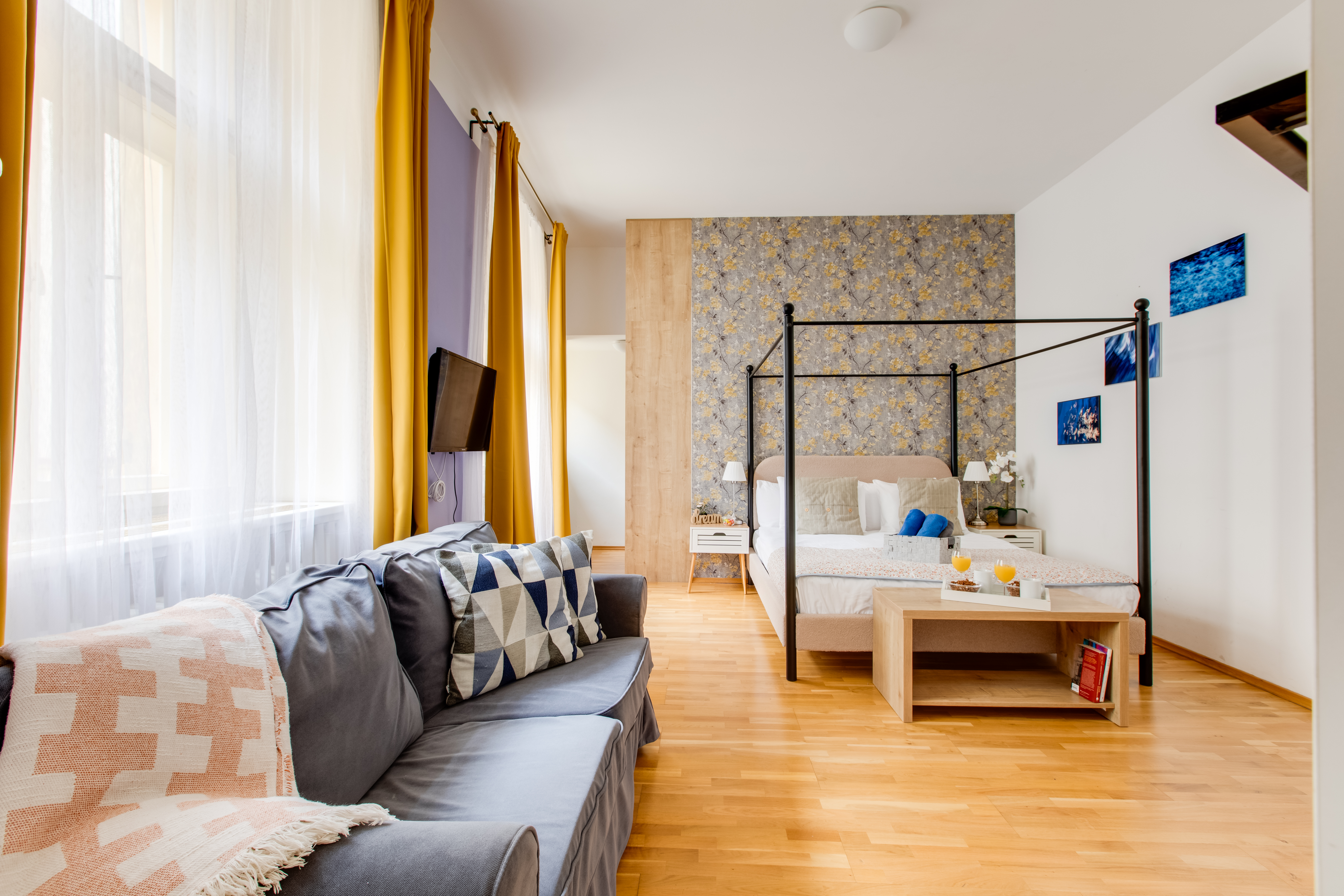Quaint Cosmopolitan Apartment in City Center