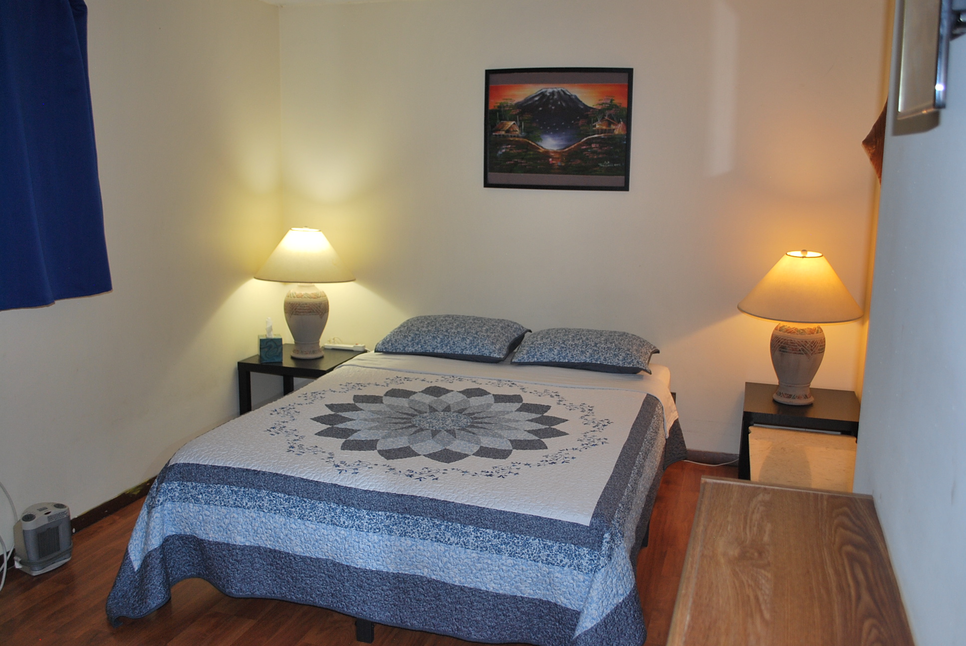 Lovely room in a quiet court in Northland, Columbus