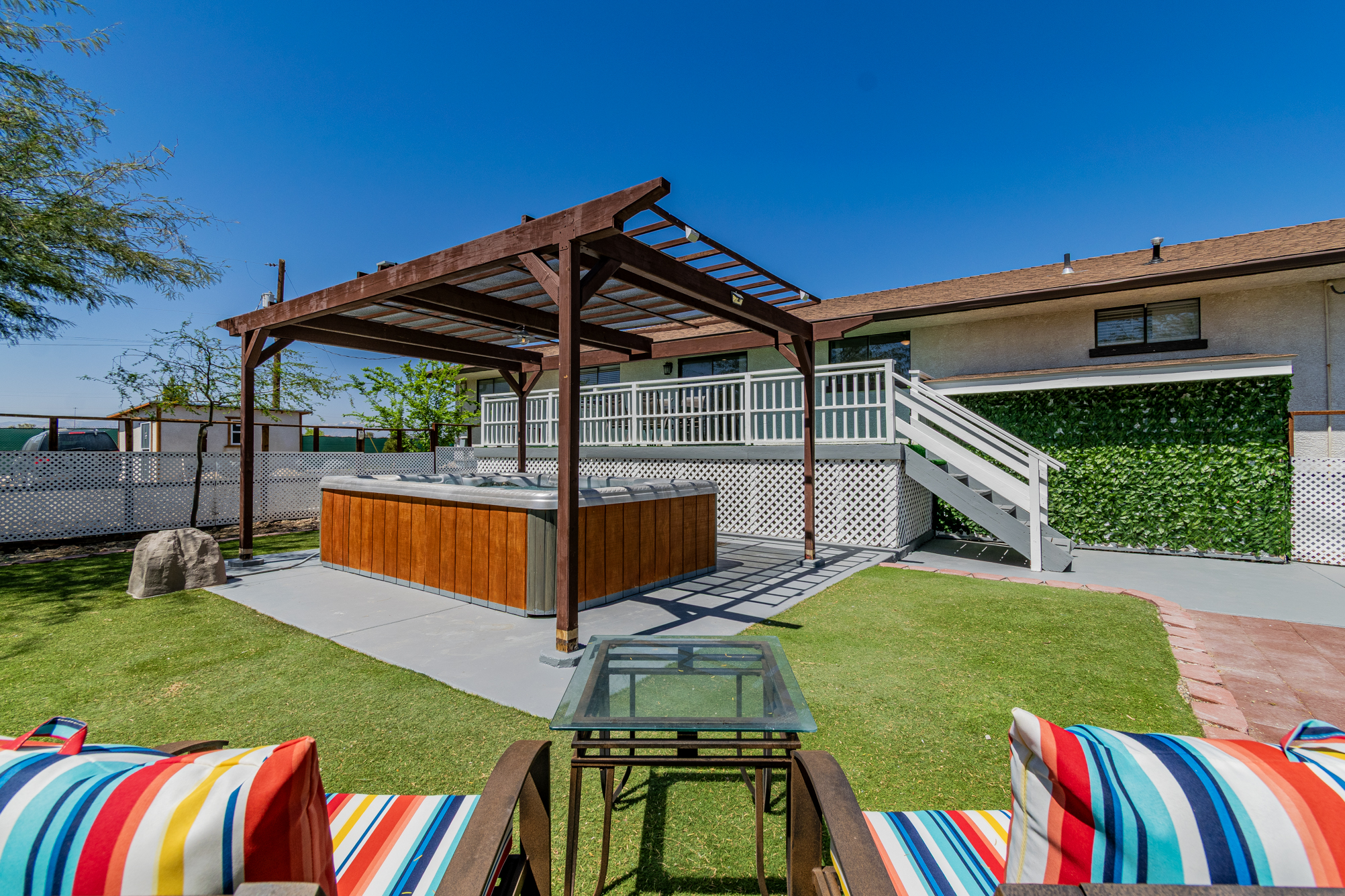 Vegas Retreat | Hot Tub| Games| Near Strip/Airport in Unincorporated Areas, Clark County Nv