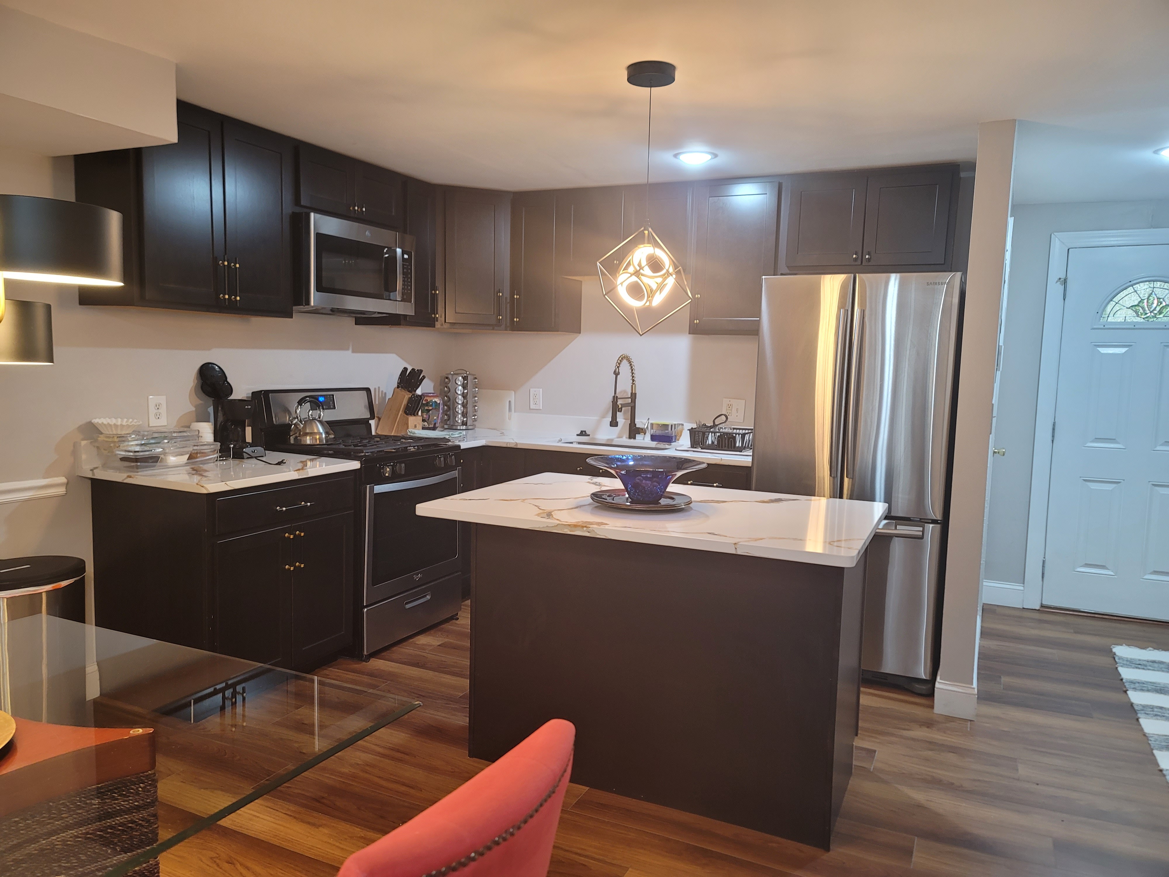 Comfy 1 br apt near H St, Gallaudet & Union Market in Ivy City, Arboretum, Trinidad, Carver Langston, Washington Dc