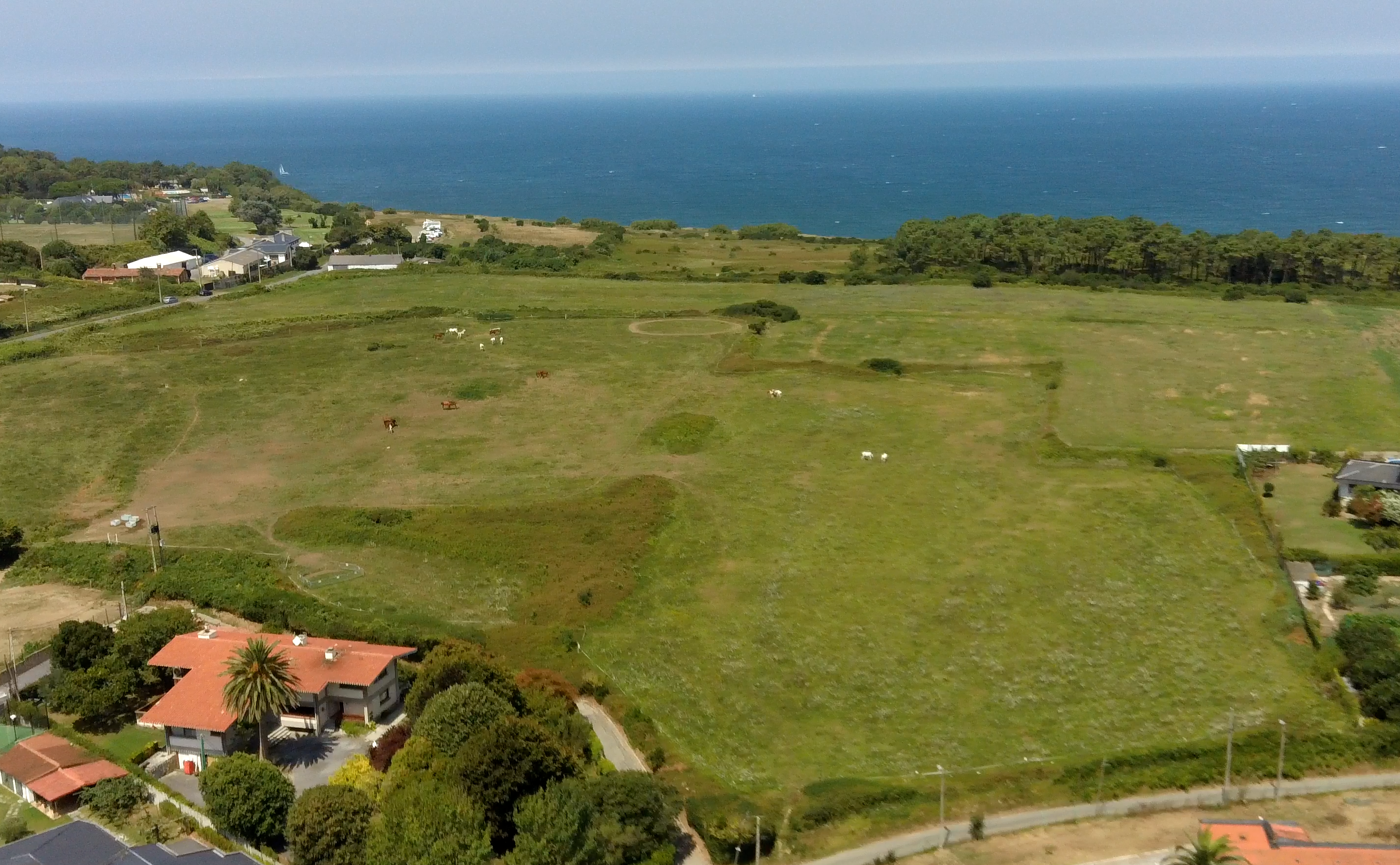 Azkorri Beach. 9 Rooms. Best beaches. 25' Bilbao in Getxo, Euskadi
