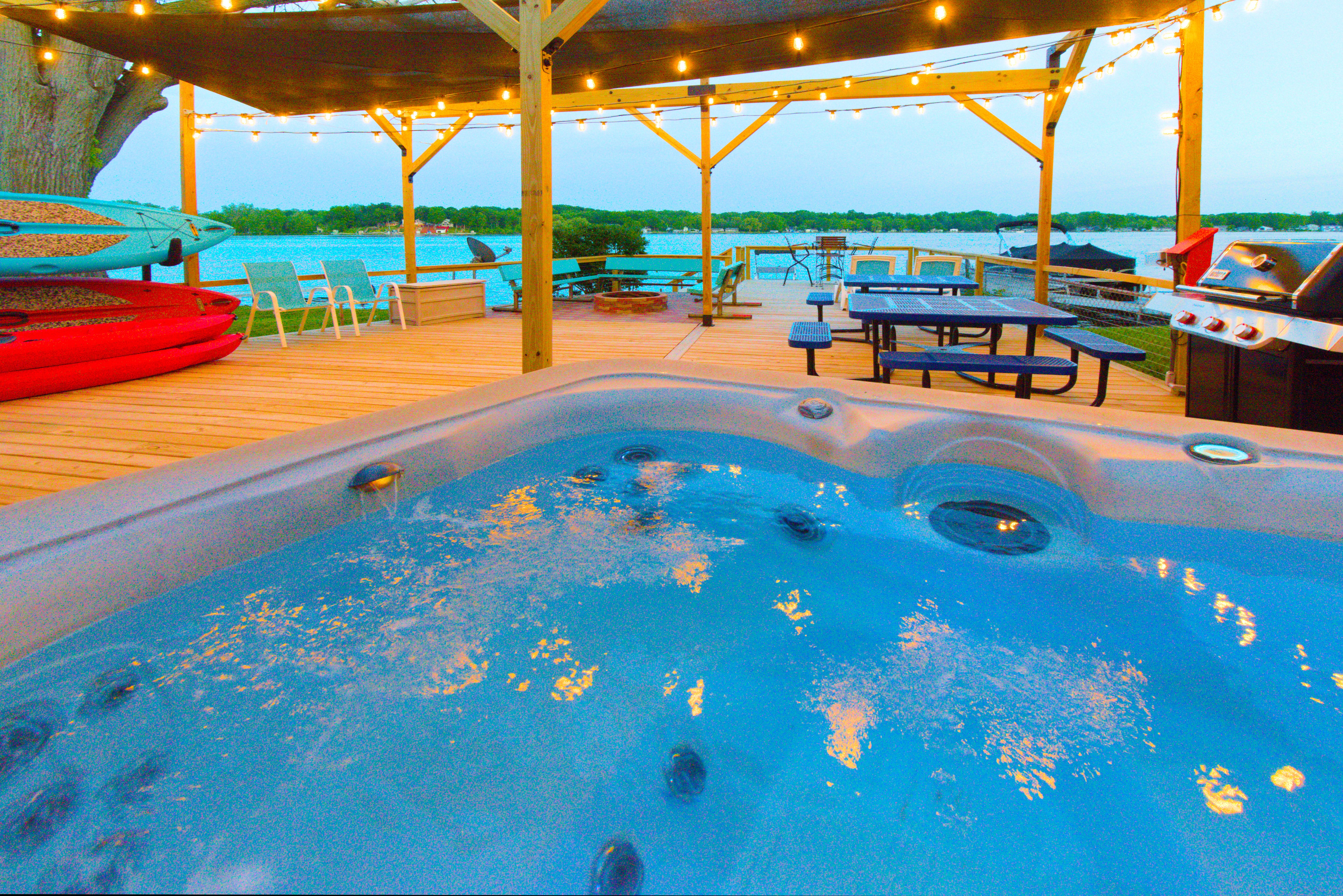 Walkable Lakefront In Town, Watercraft, Hot Tub - Cottages for Rent in Lake  Odessa, Michigan, United States - Airbnb