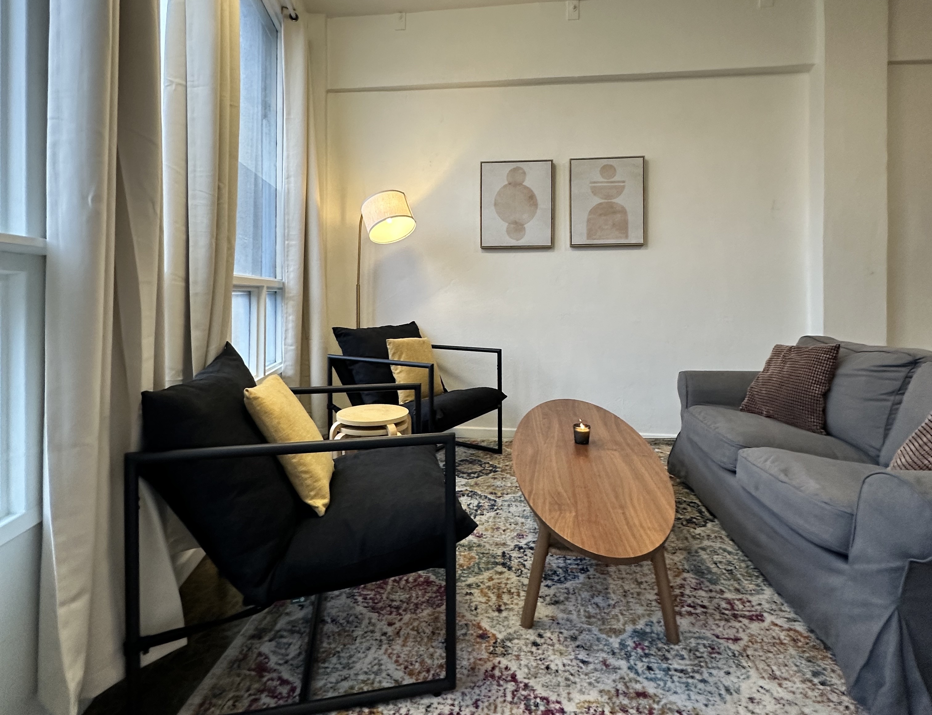 Beach Artist Studio on PCH *Newly Renovated* in Pacific Palisades, Los Angeles