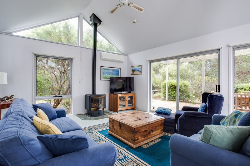 Illuka Beachhouse golf retreat in ocean dunes in Point Nepean, Mornington Peninsula