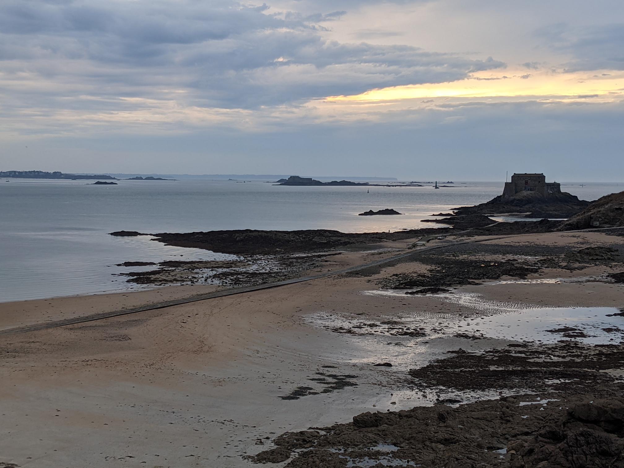 Cozy comfortable house between St Malo and Cancale