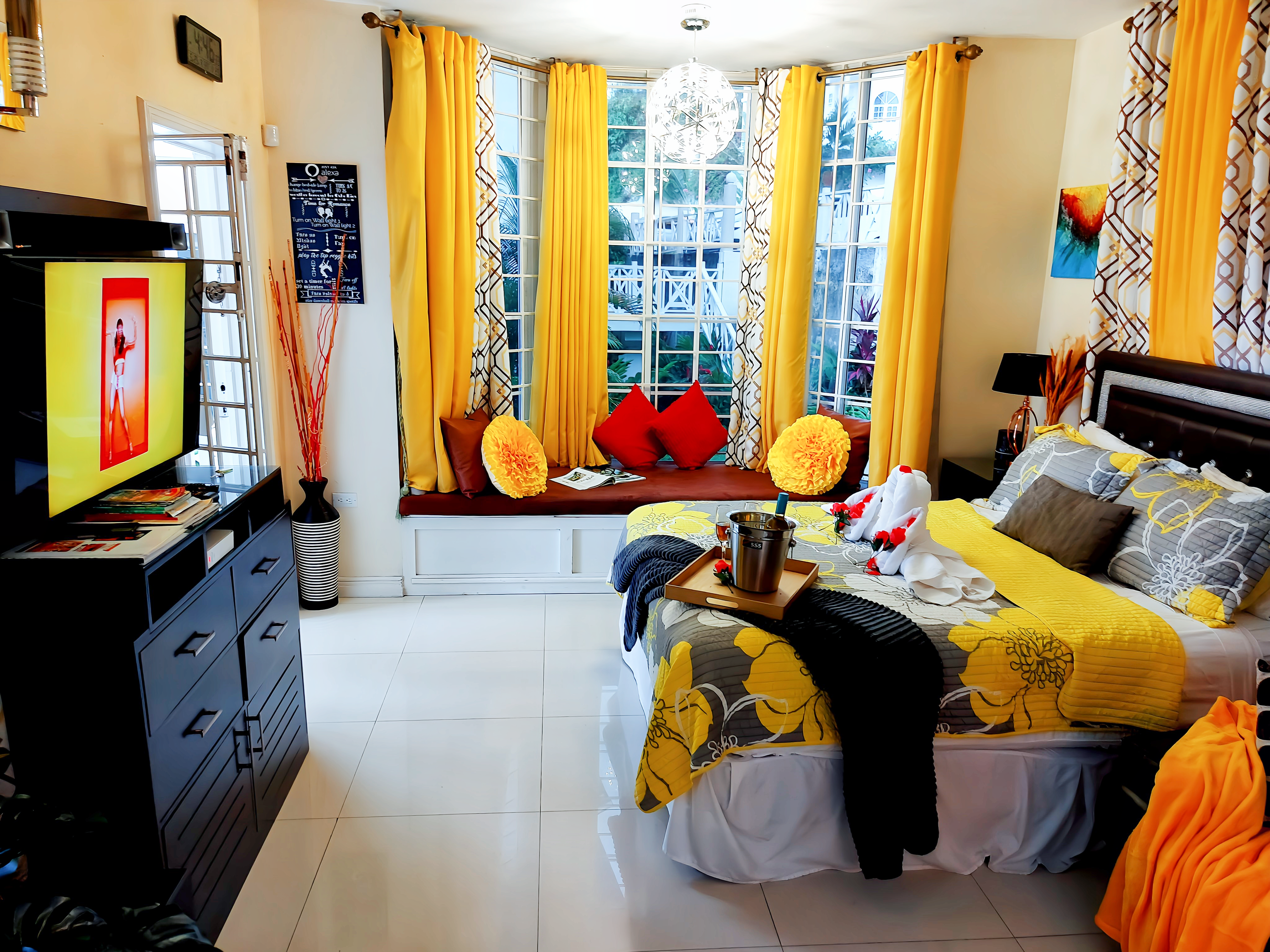 Central Ochi Studio!Alexa Smarthome+SeaView+2Pools