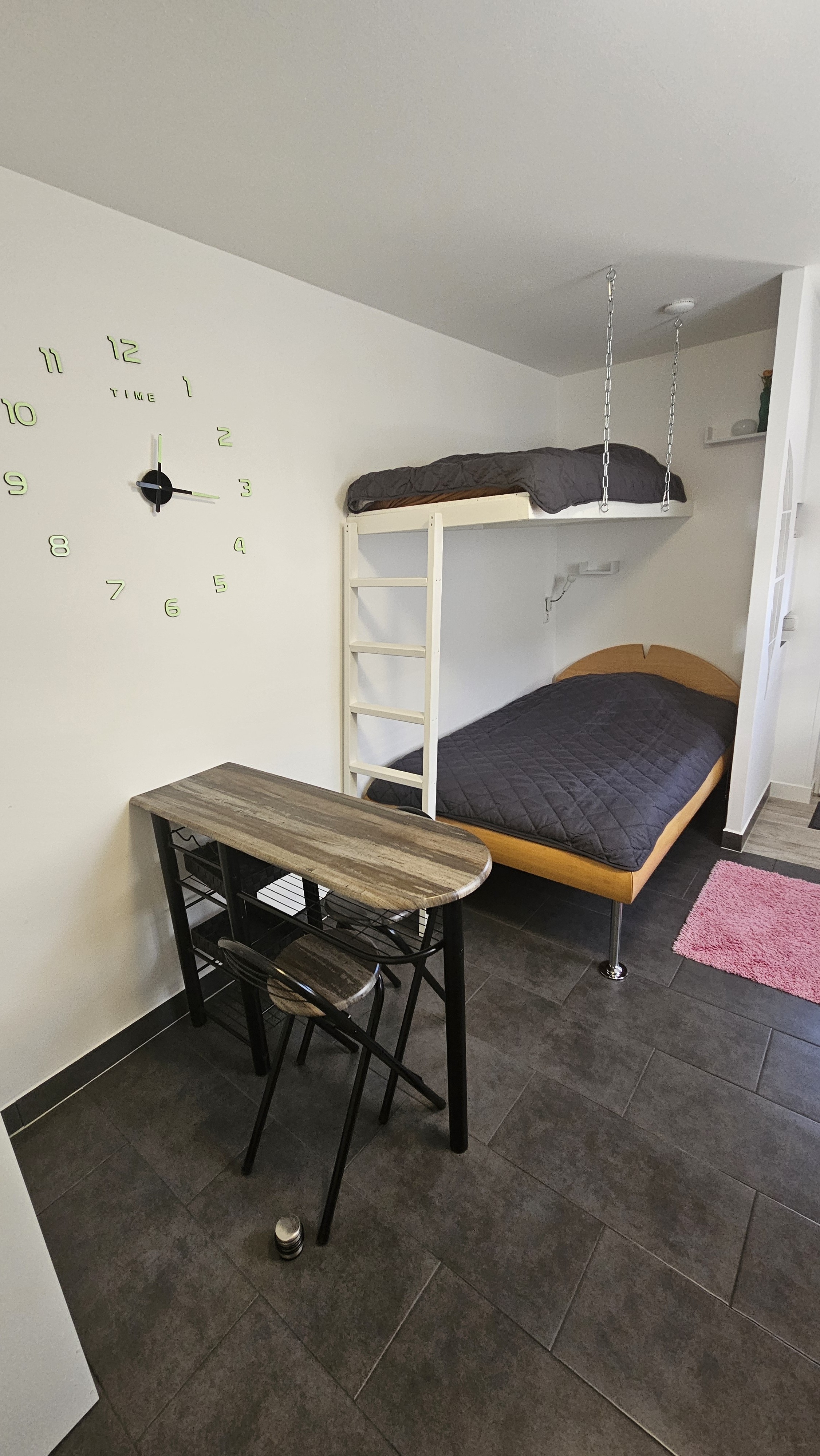 Small cute  apartment near the university