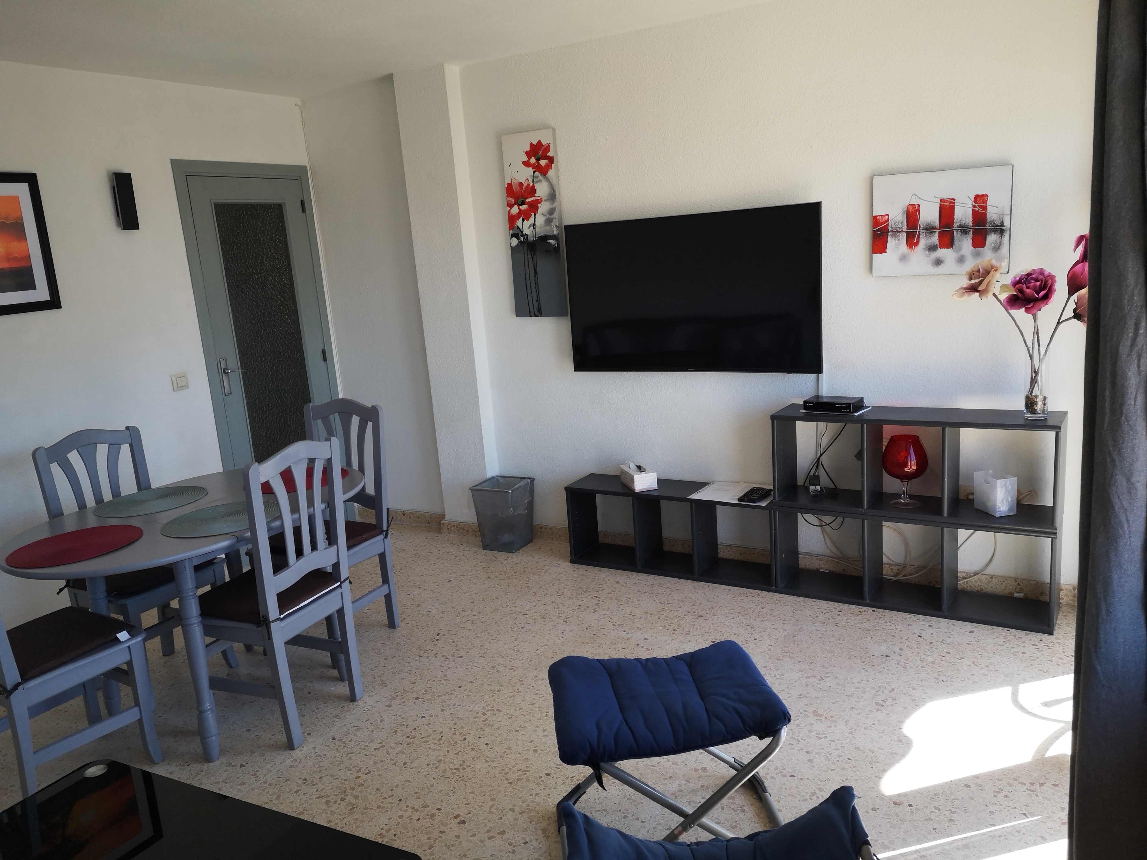 Large apartment with view on sea.