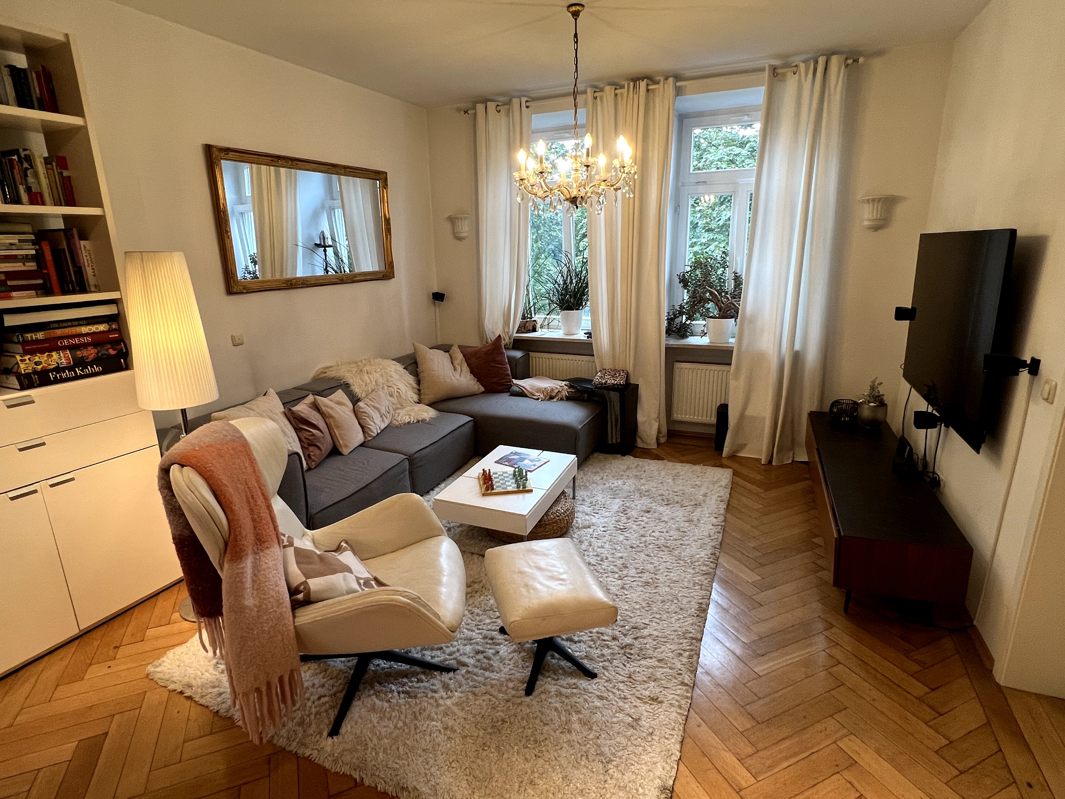Beautiful 125 sqm apartment in Haidhausen / Au in Au-Haidhausen, Munich