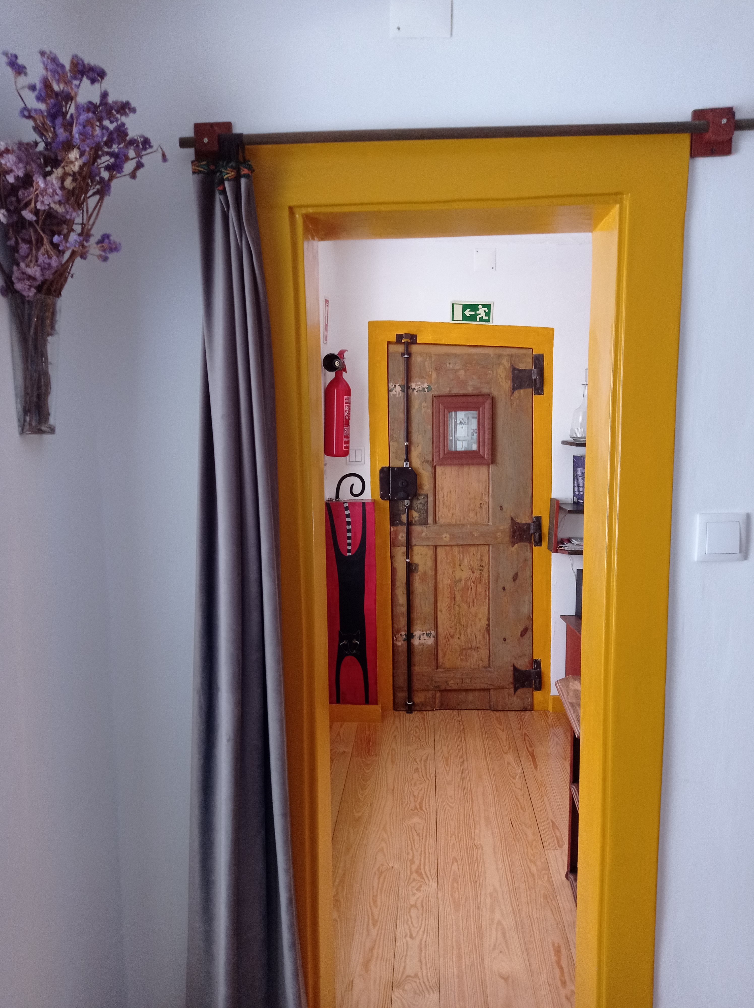 “ Uma casa portuguesa de ALfaMA ”