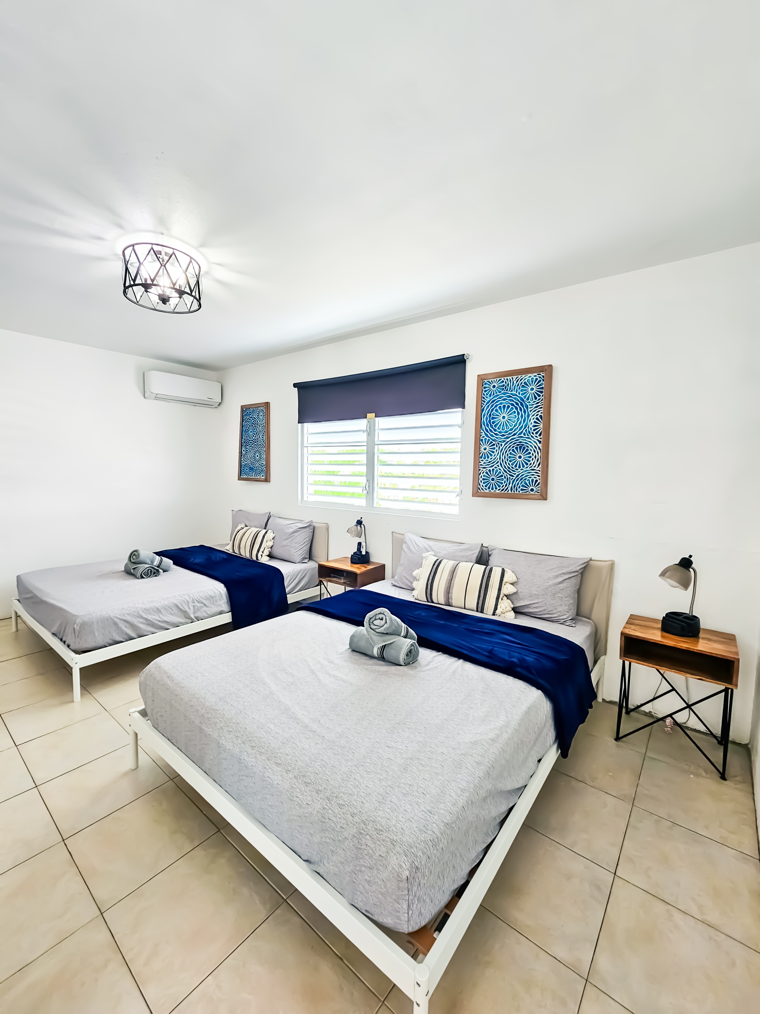 Next to the Ferry & Airport in Ceiba (Apt-5)