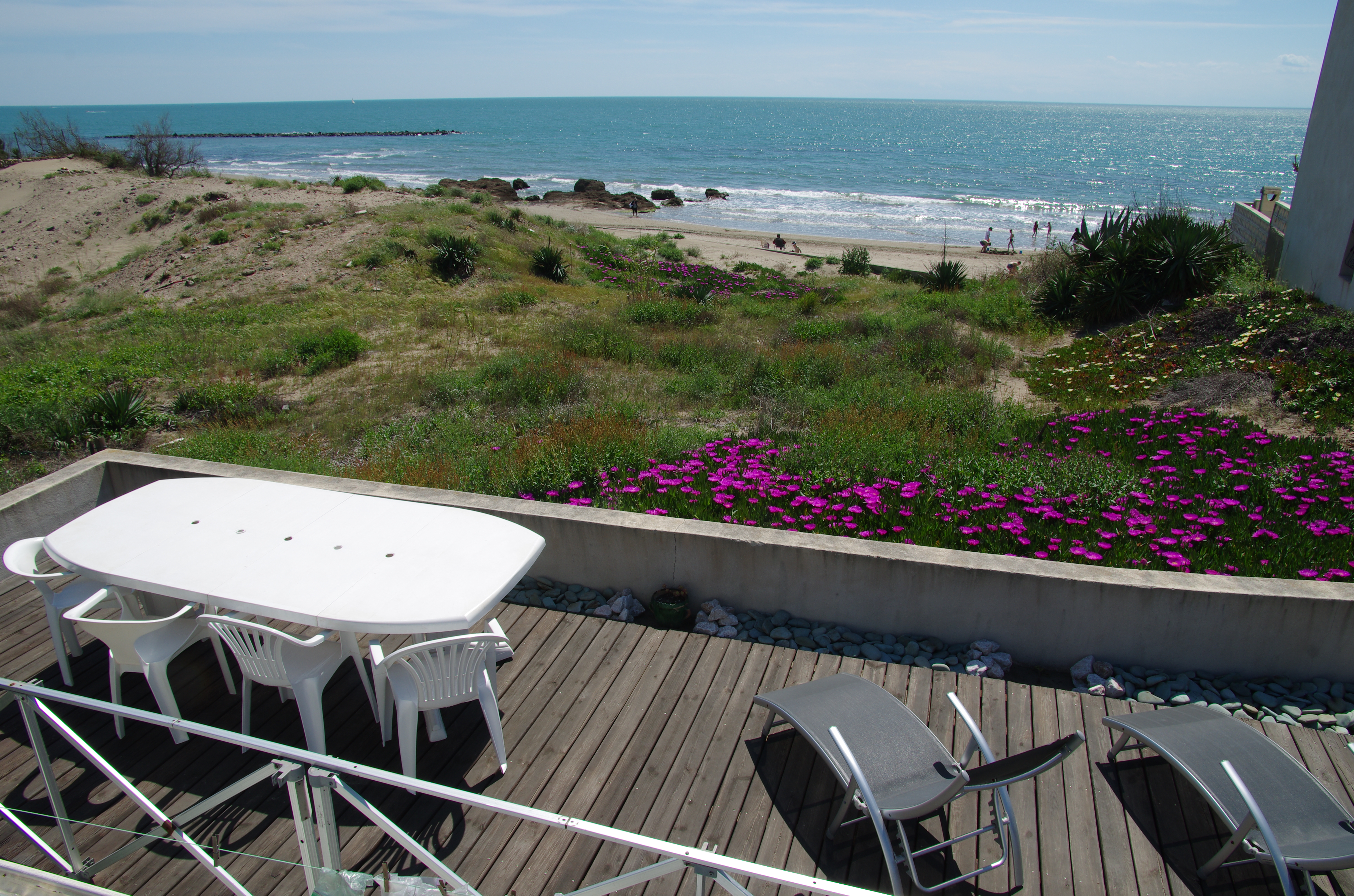 Private Seaside Mobile Home, garden, pvt parking