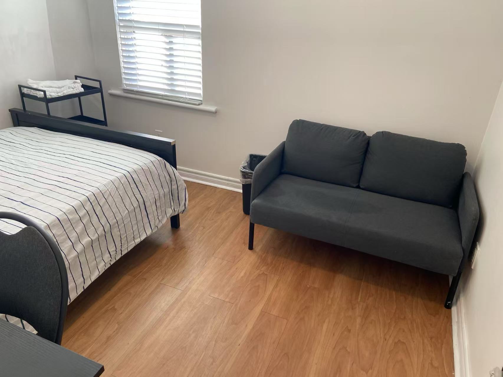 2 Double Room with Shared Bathroom