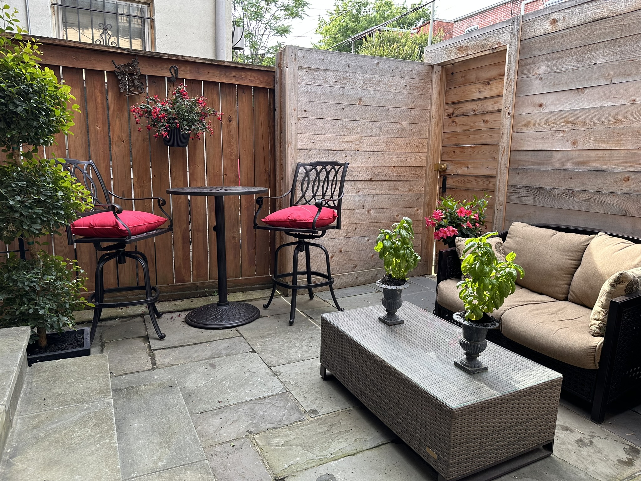 Quiet Block in the Middle of It All - Patio! 🔔 in Dupont Circle, Connecticut Avenue/K Street, Washington Dc