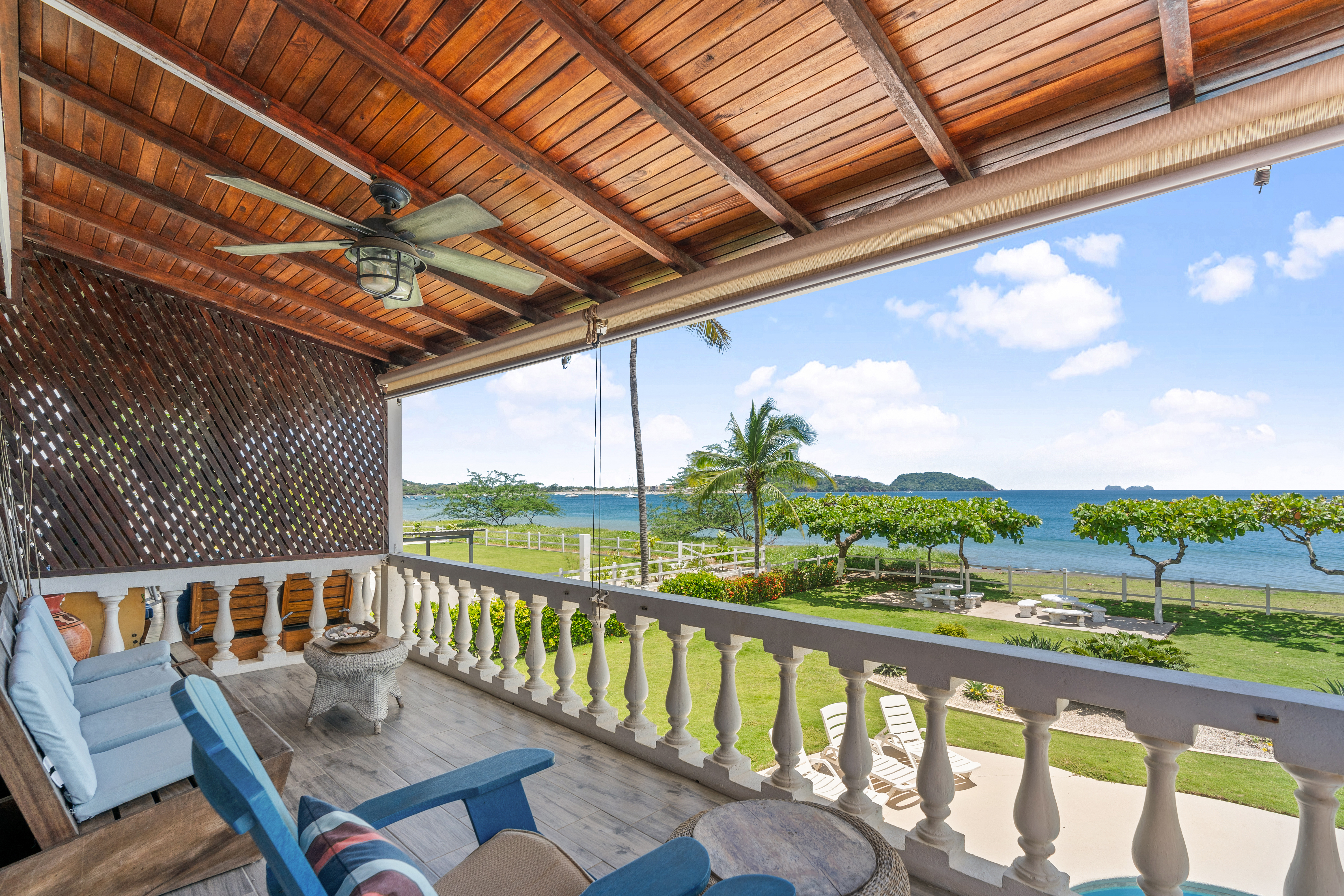 Beachfront Condo - Casa De Los Suenos - Costa Rica