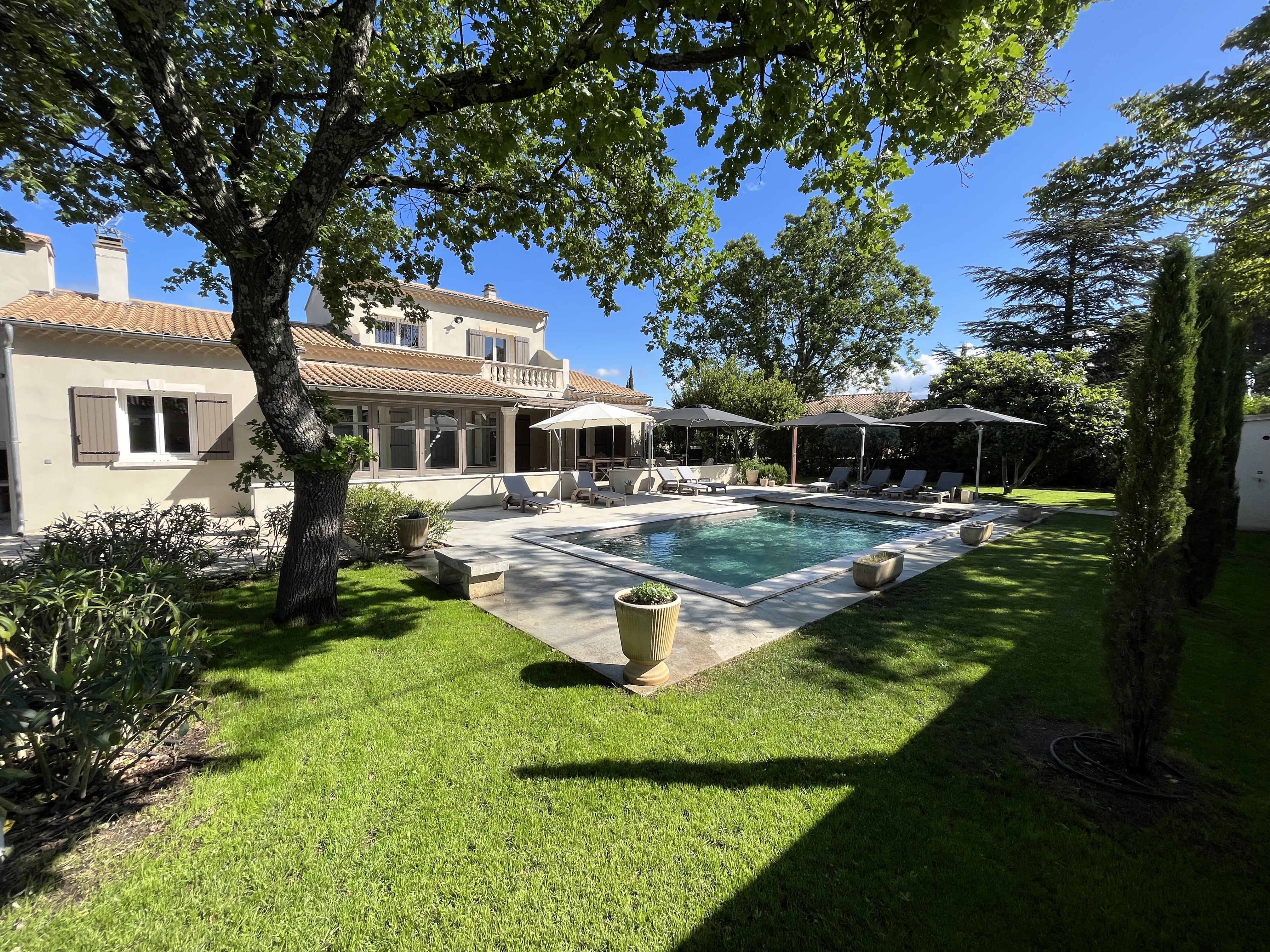 Spacious villa at the foot of Mont Ventoux  Provence