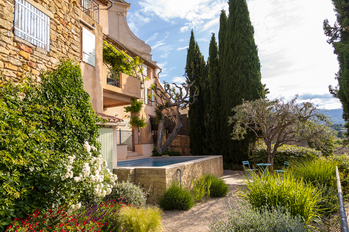4-bdrm Bedoin house w/ pool at foot of Mt. Ventoux