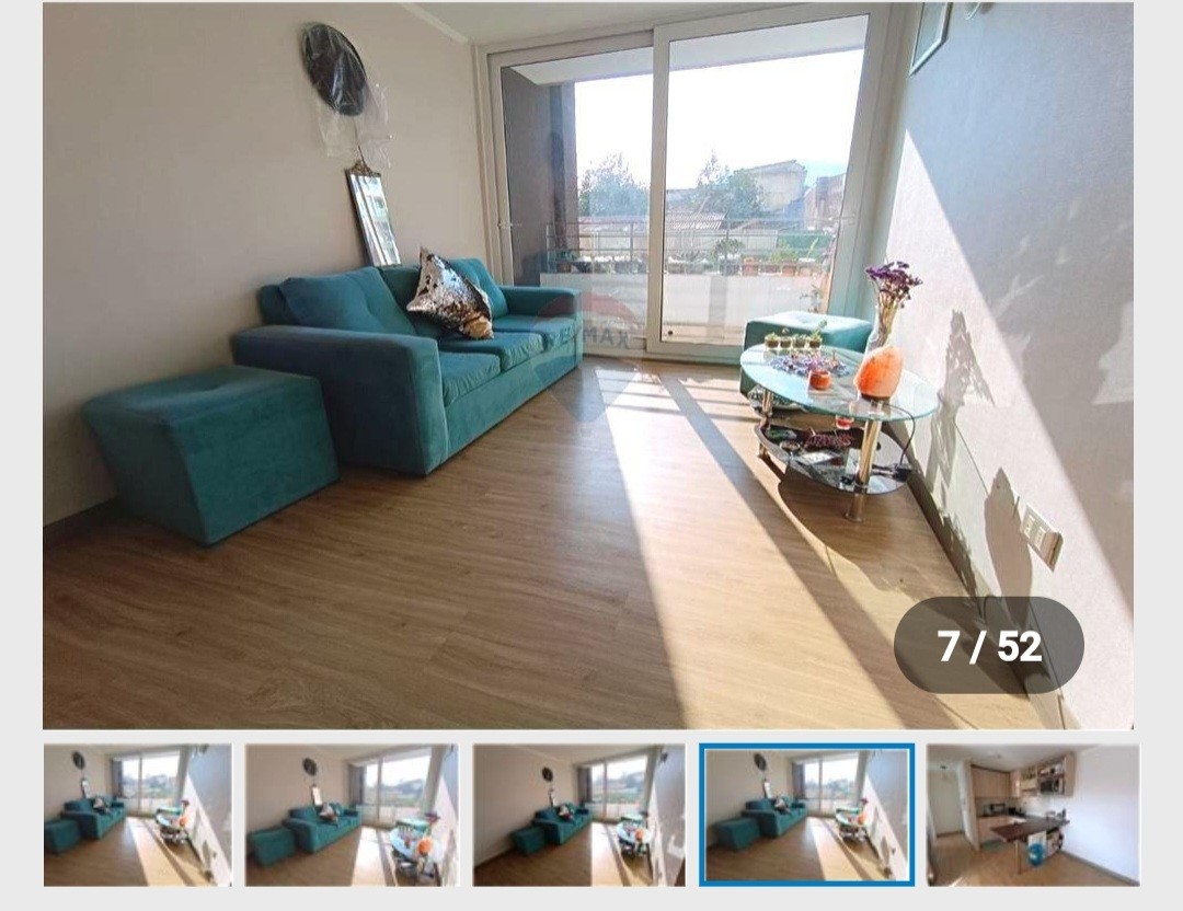 Room within walking distance of the hospitals metro.