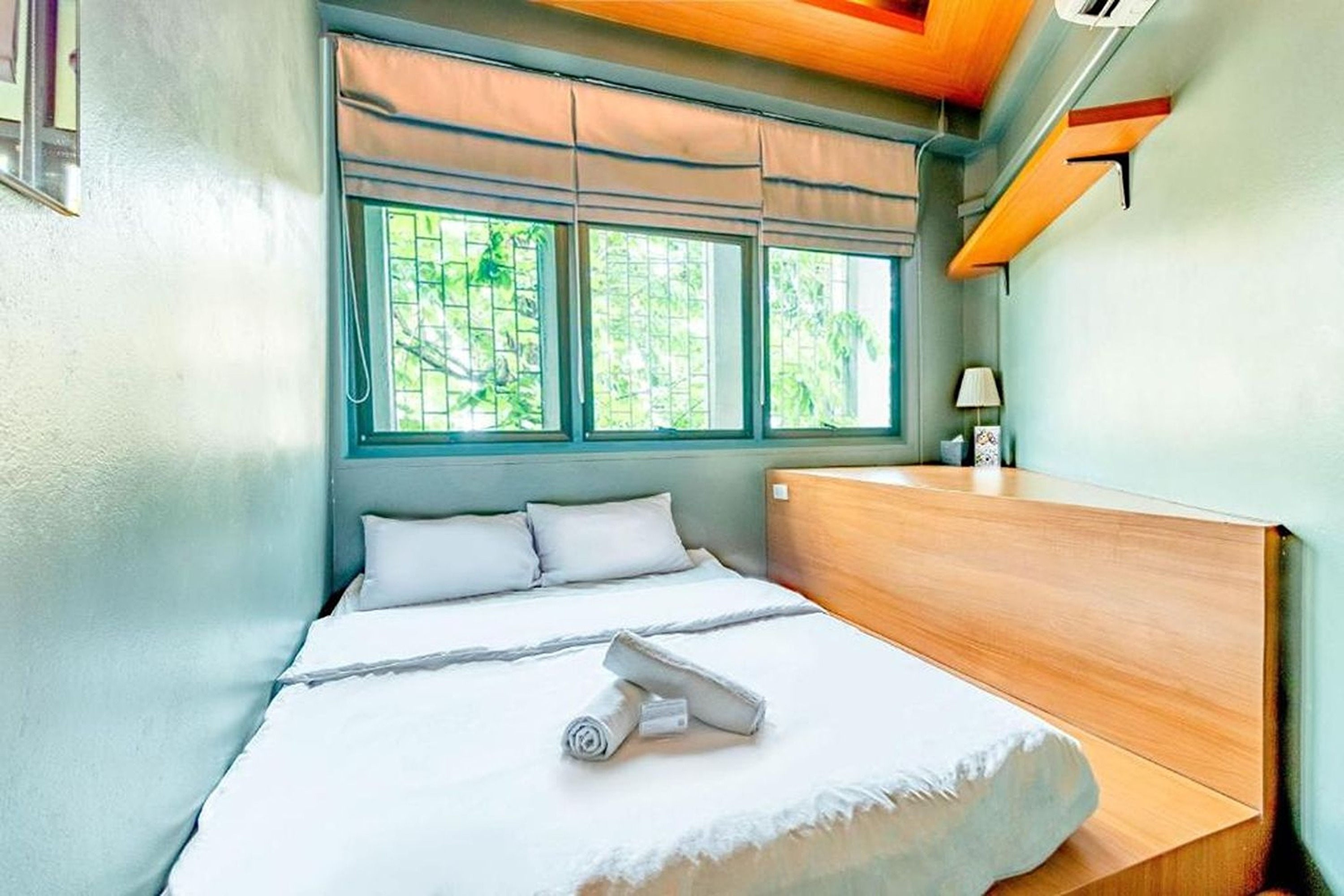 Modern Chinese Style Room at Loftel 22