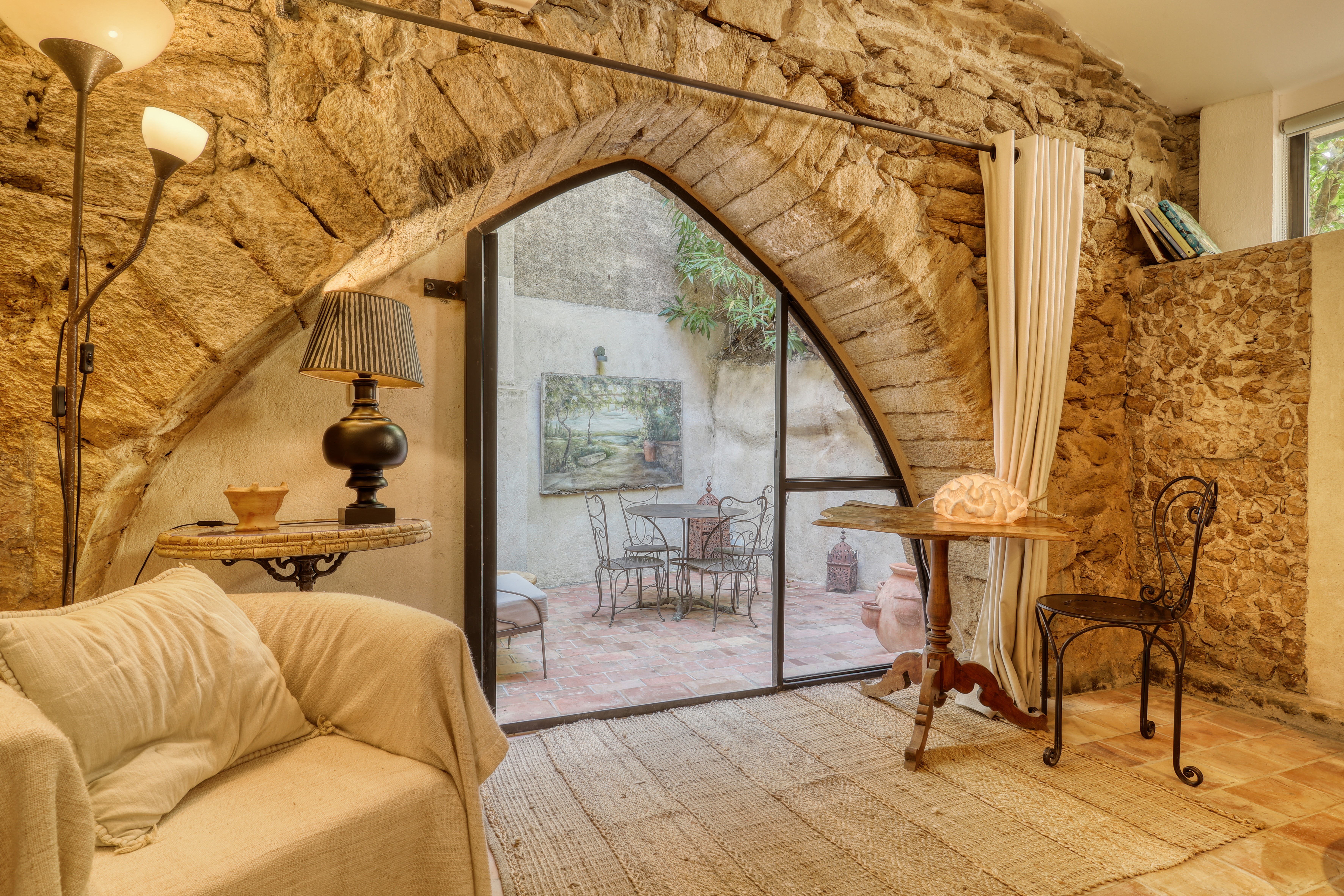 Bormes vieux village 3* 50m2+ Patio  2 à 4p