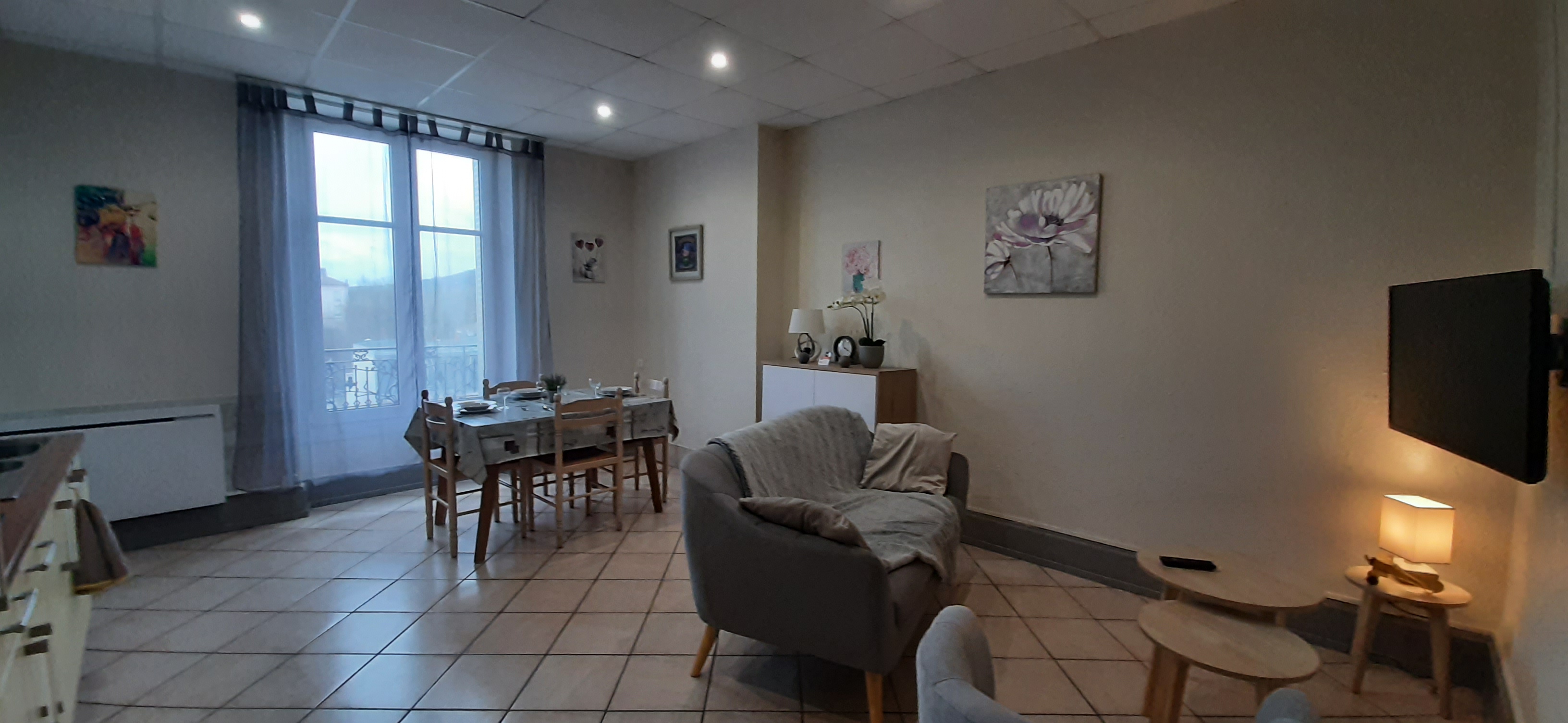 2 BEDROOM THERMAL NEIGHBORHOOD APARTMENT