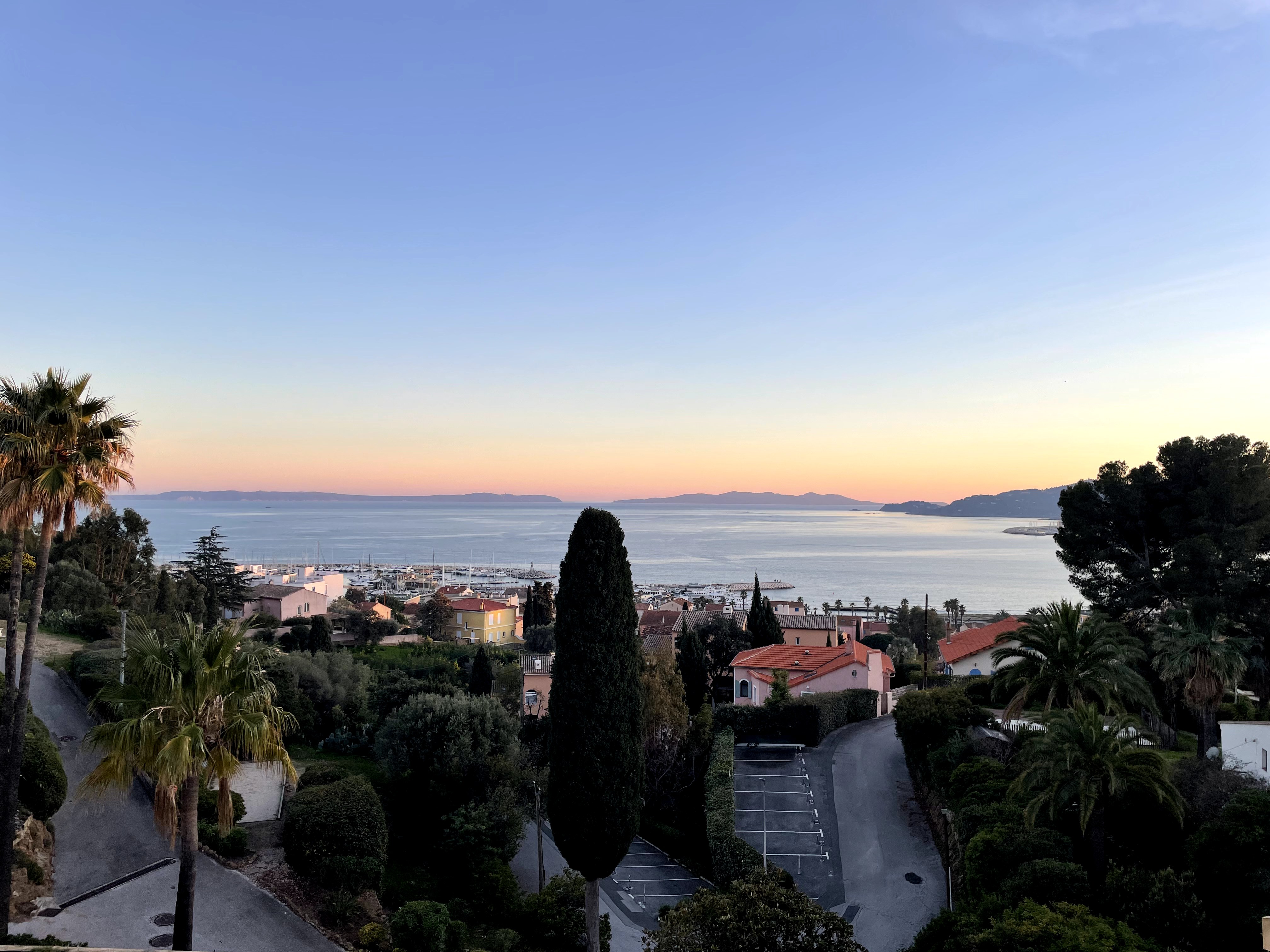 Vacation apartment with great sea views!