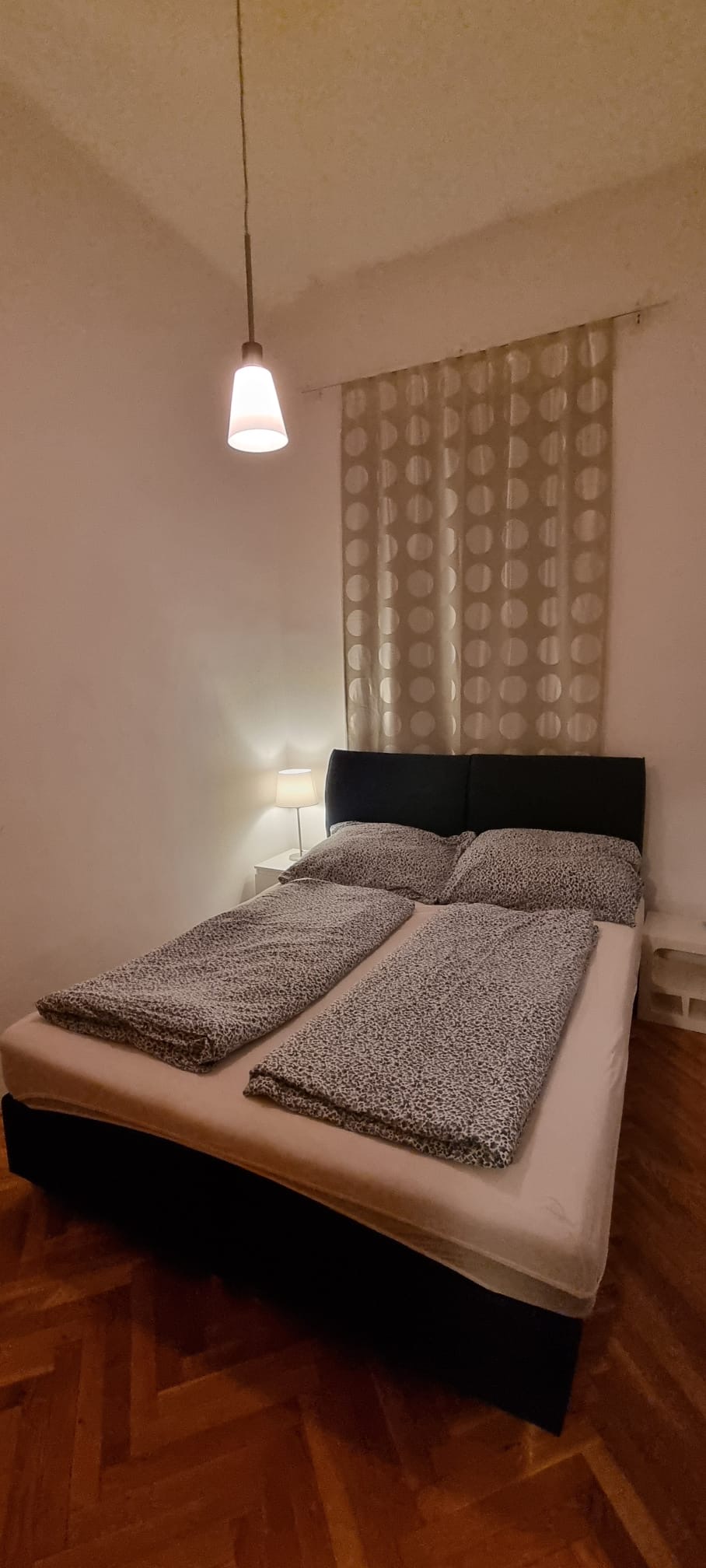 Small room close to the City Center