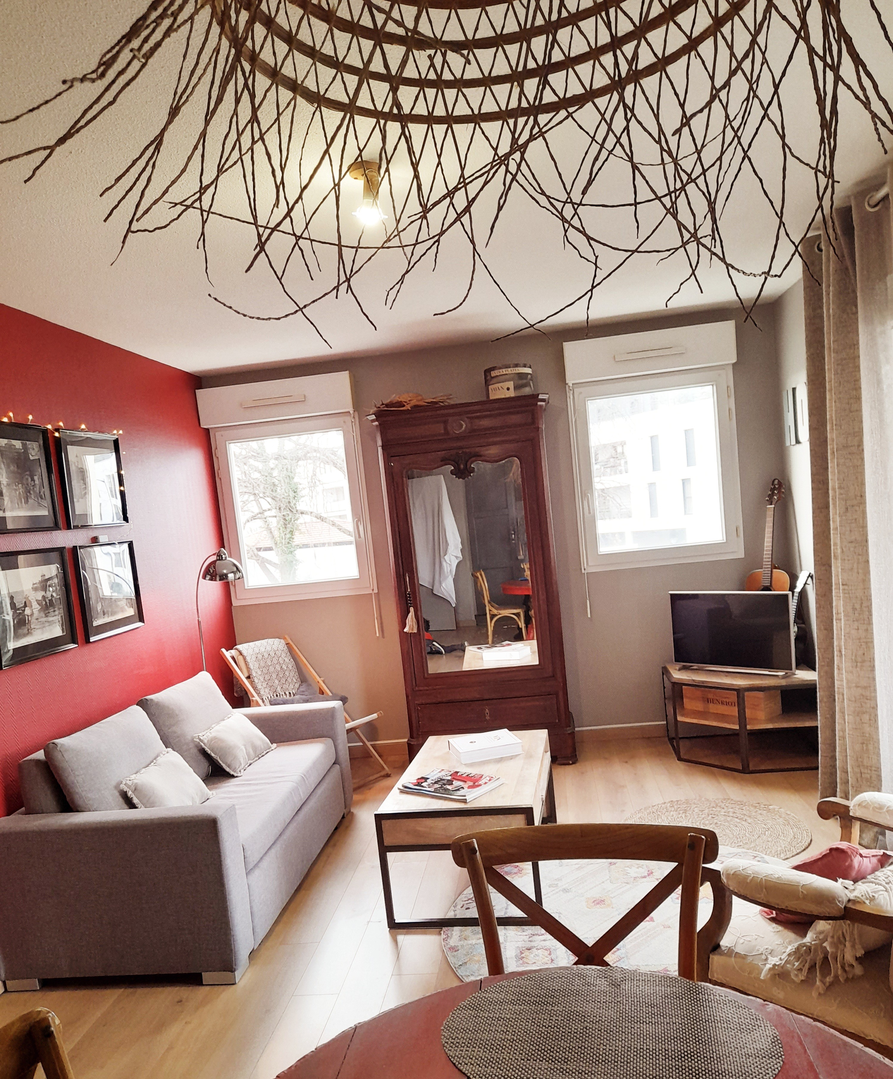 AdorableT2 50m2. 
160 bed and shaded balcony.