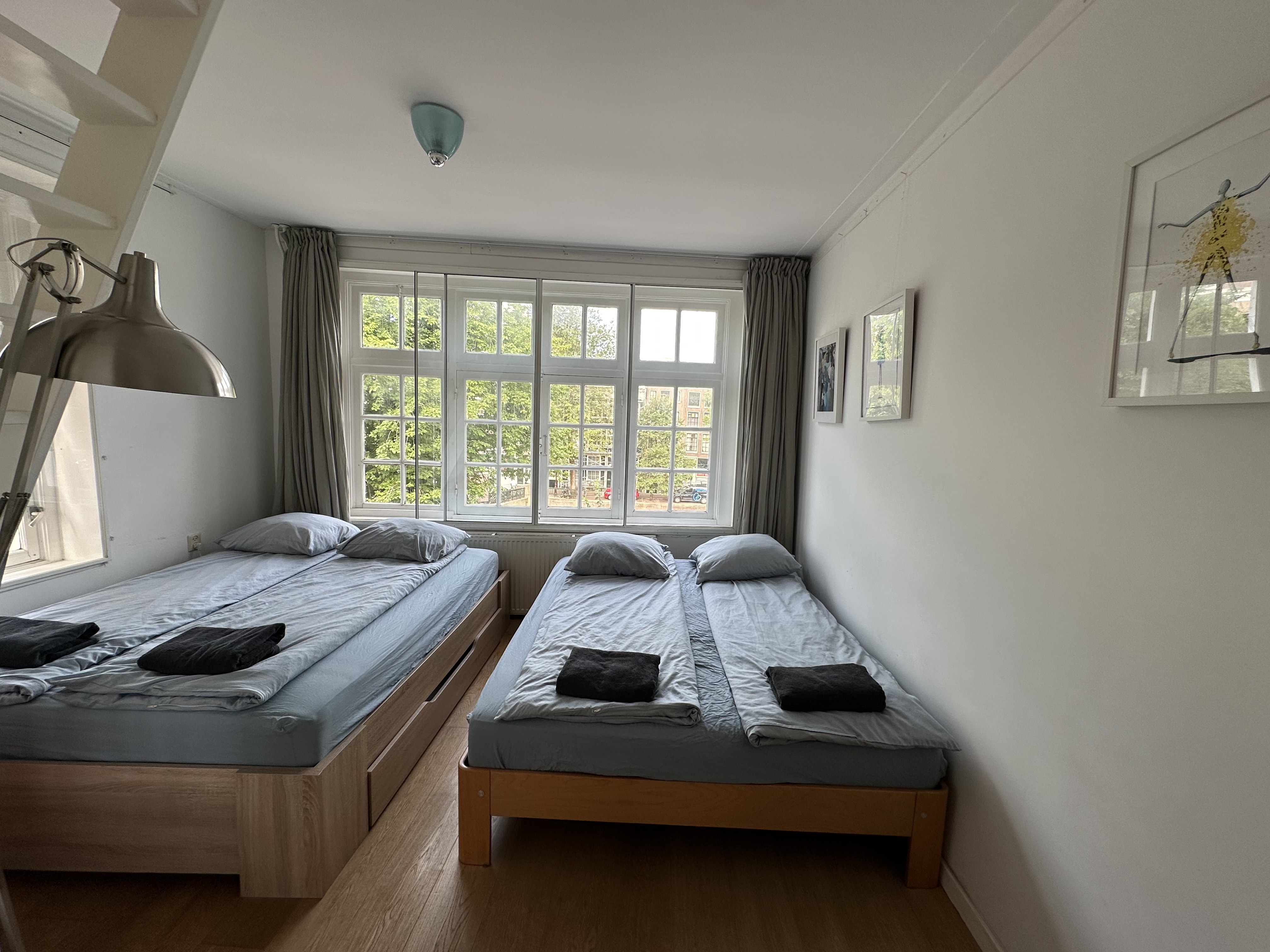 In center, private with great view on the canal !