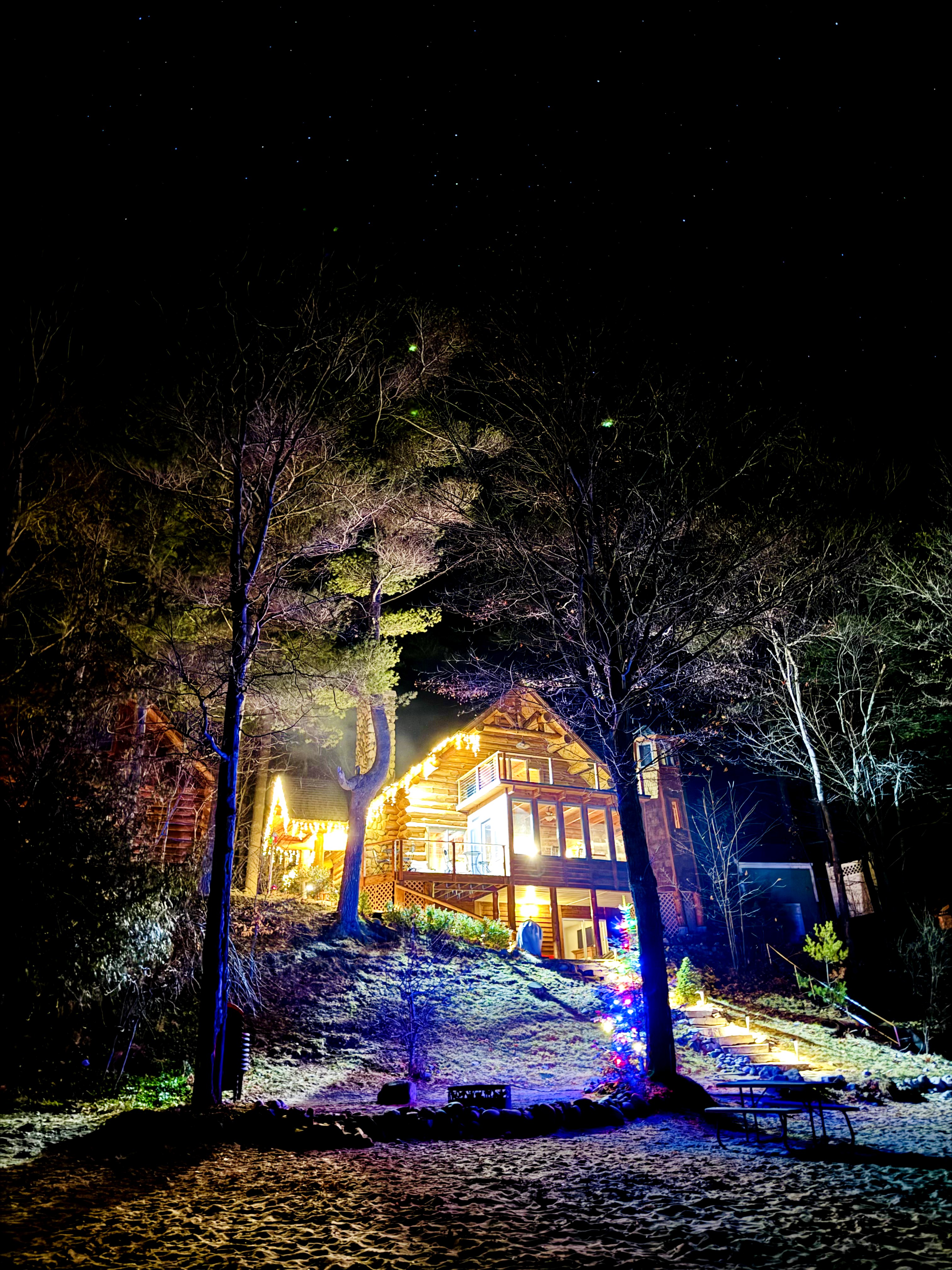 Hawks Nest Cabin -Cozy, Wine Country Getaway