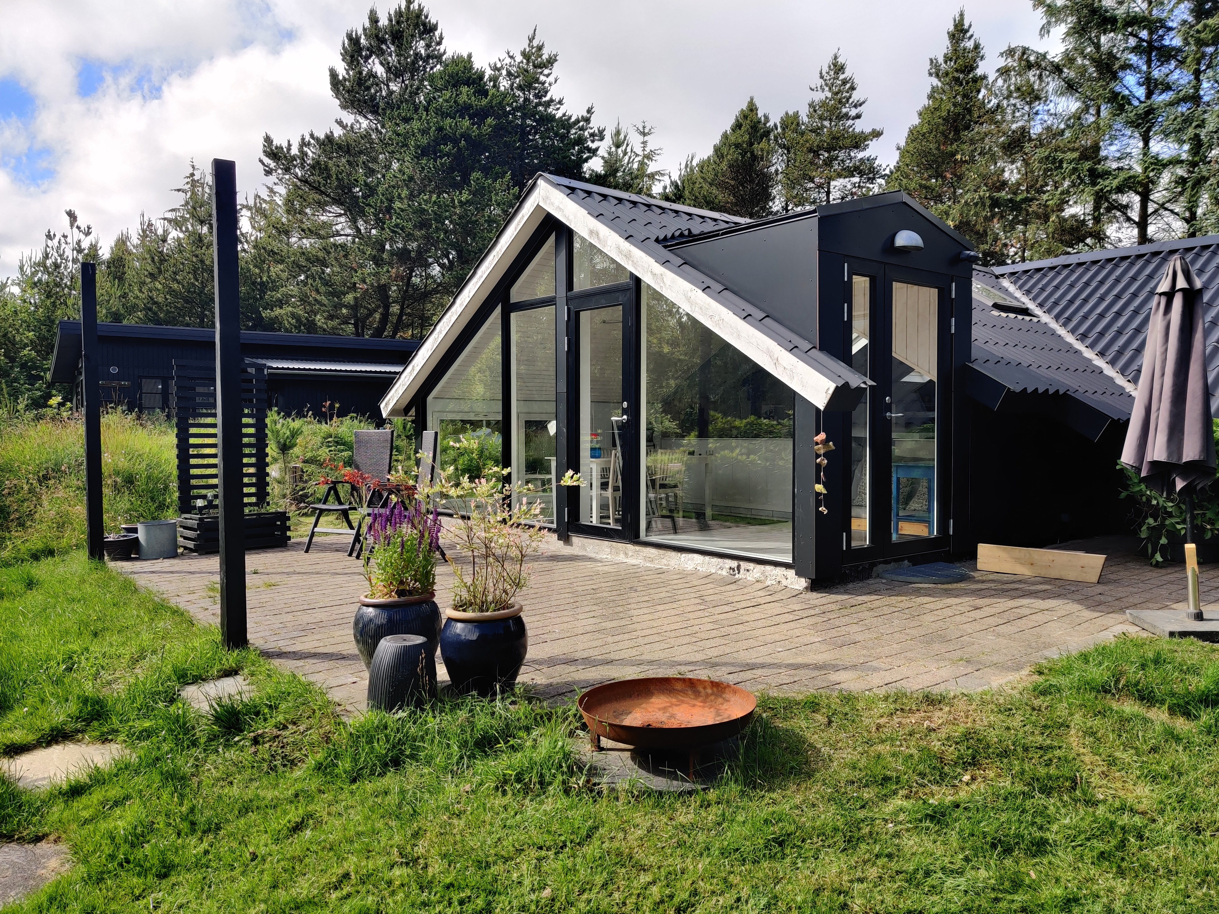 Lovely cottage in quiet and scenic area
