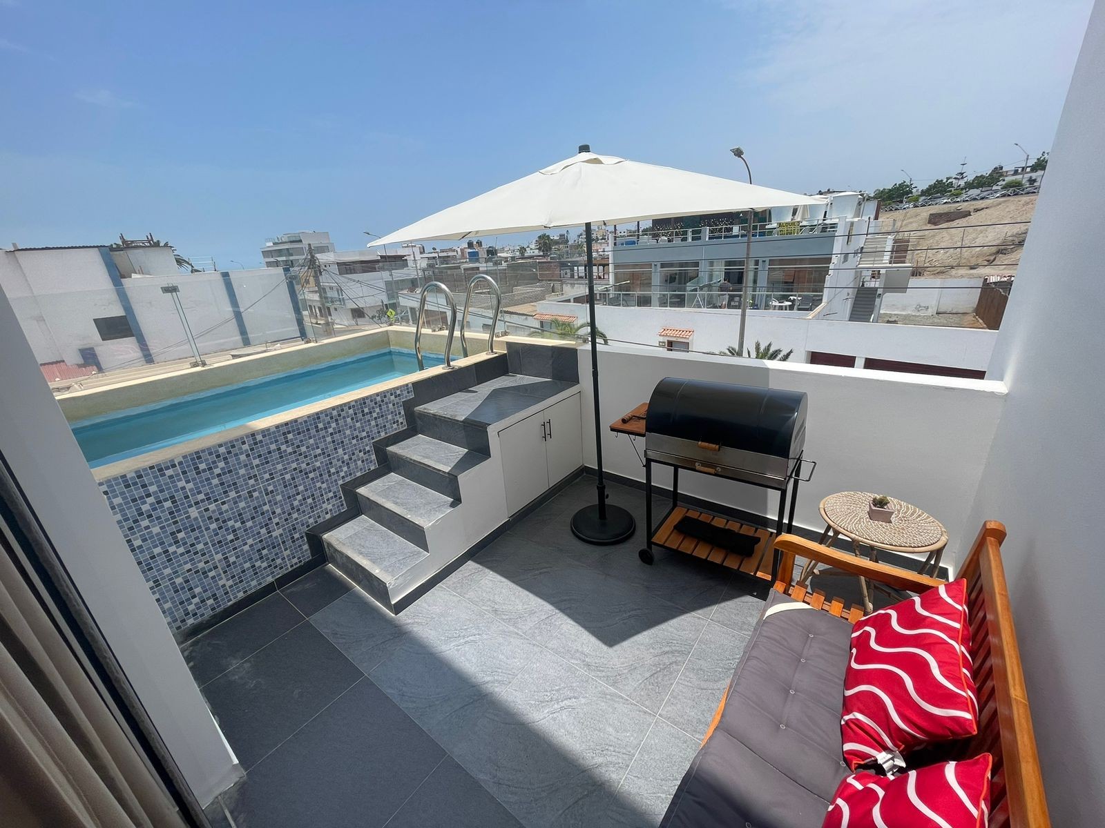 CUTE APARTMENT with PRIVATE POOL in Terrace