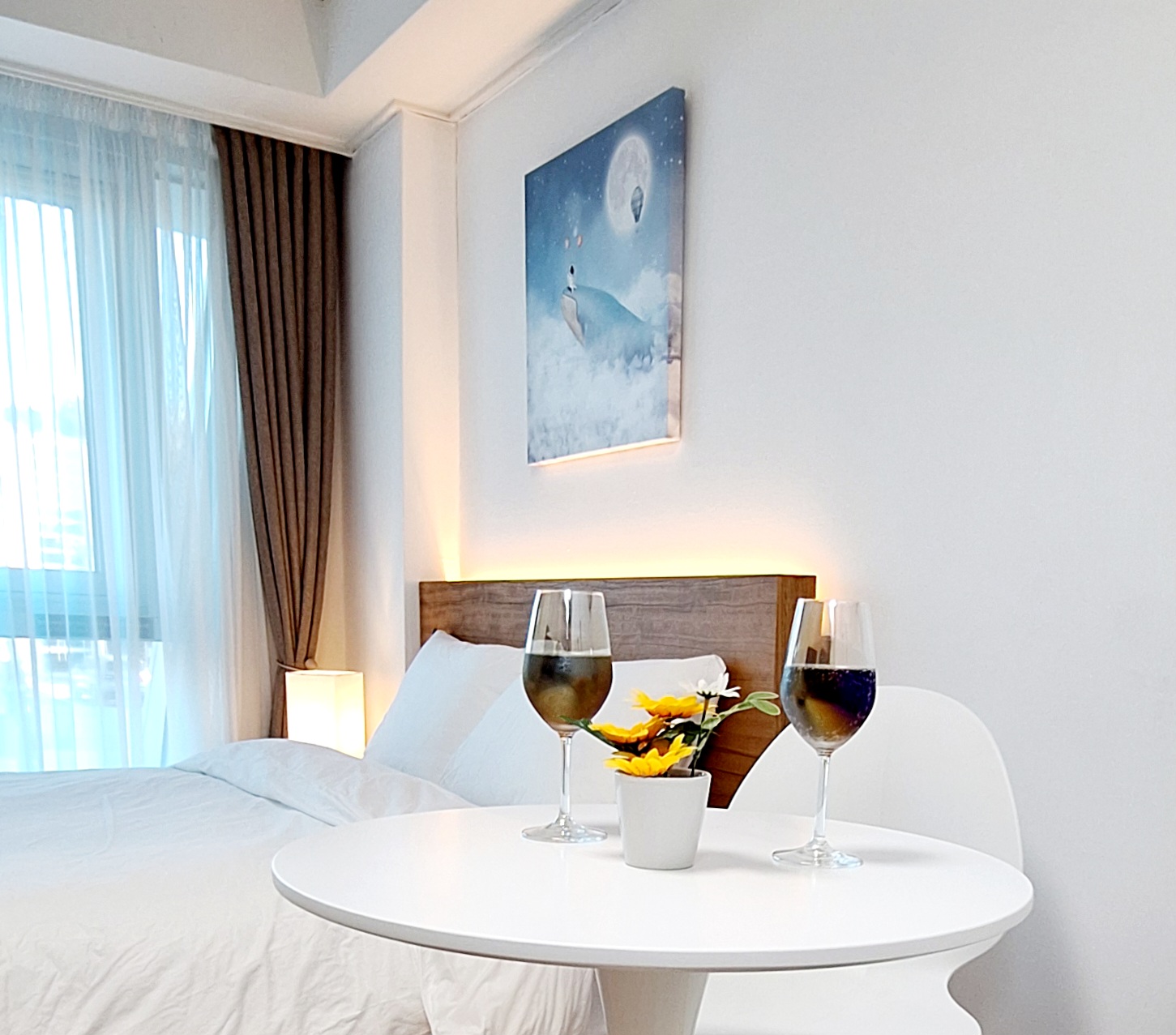 Discount for consecutive nights * Best location * Cost-effective * Right in front of Cheongcho Lake * 3 minutes on foot from E-Mart * 3 minutes by car from Sokcho Beach * Netflix * Welcome to a month *