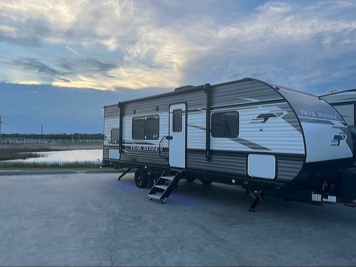 Waterfront RV#5-Saltwater Fishing On-site Sleeps 5