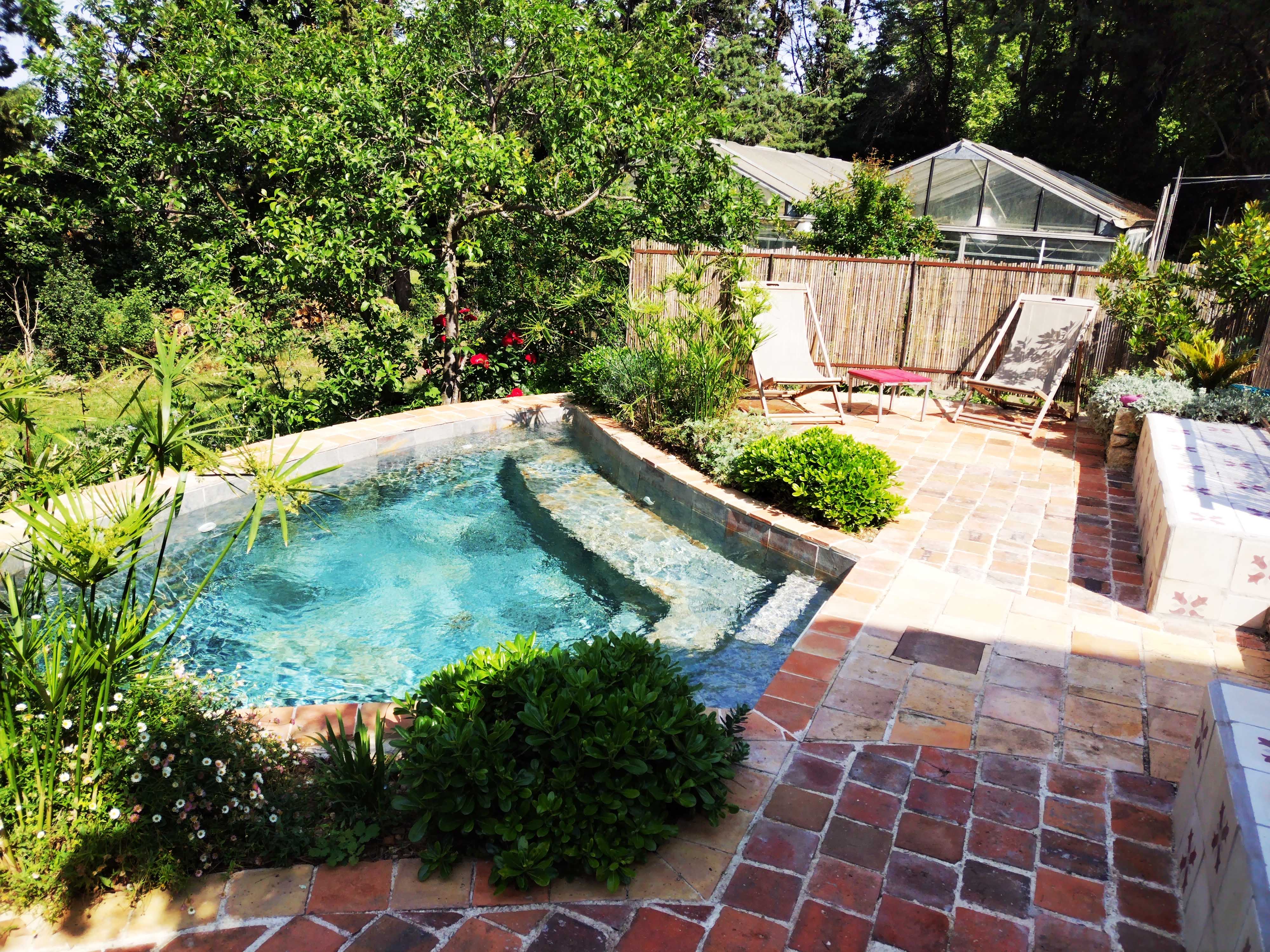 Large Mas and self-catering cottage-Les Herbes libre