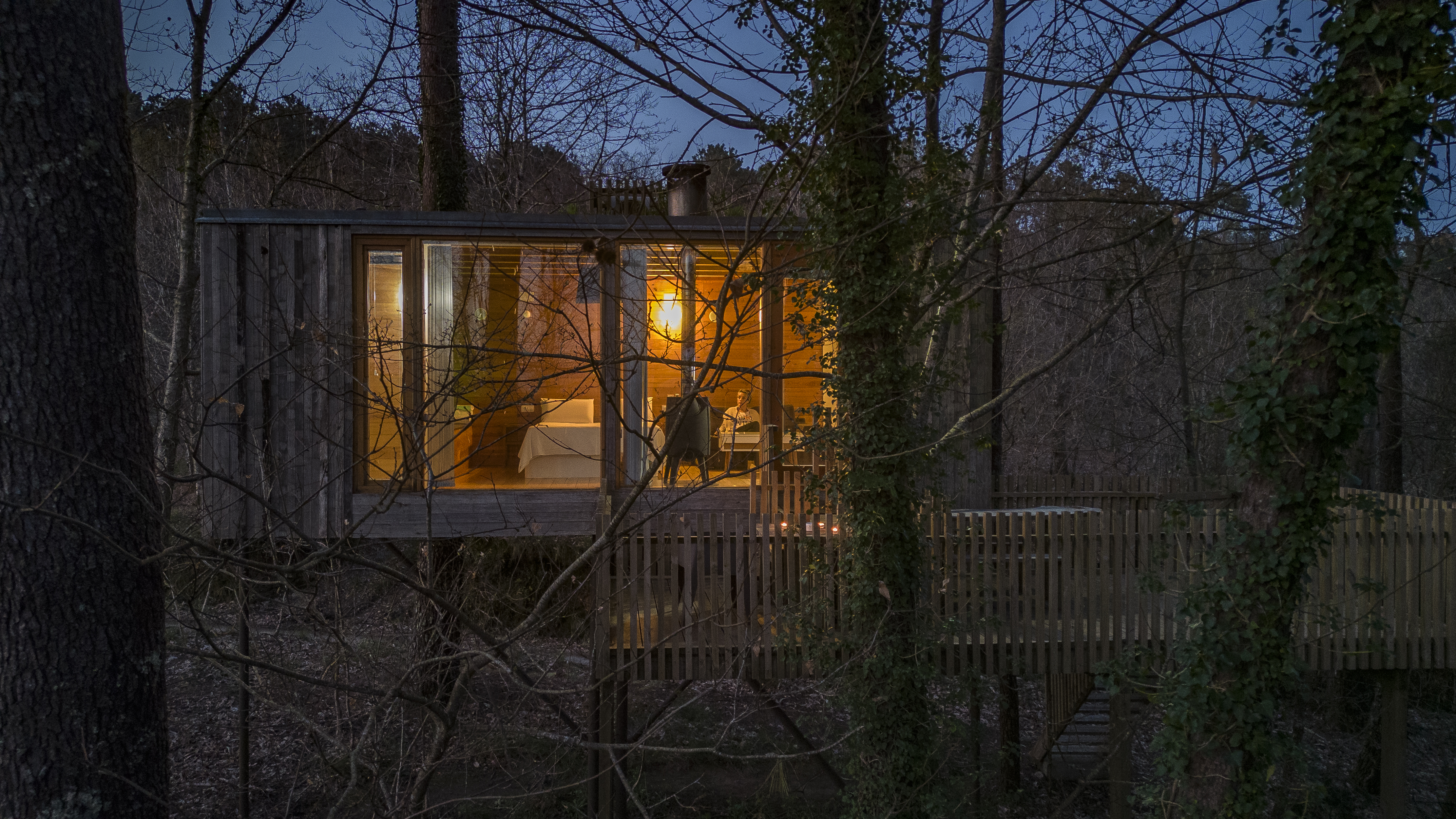 Treehouse with Jacuzzi